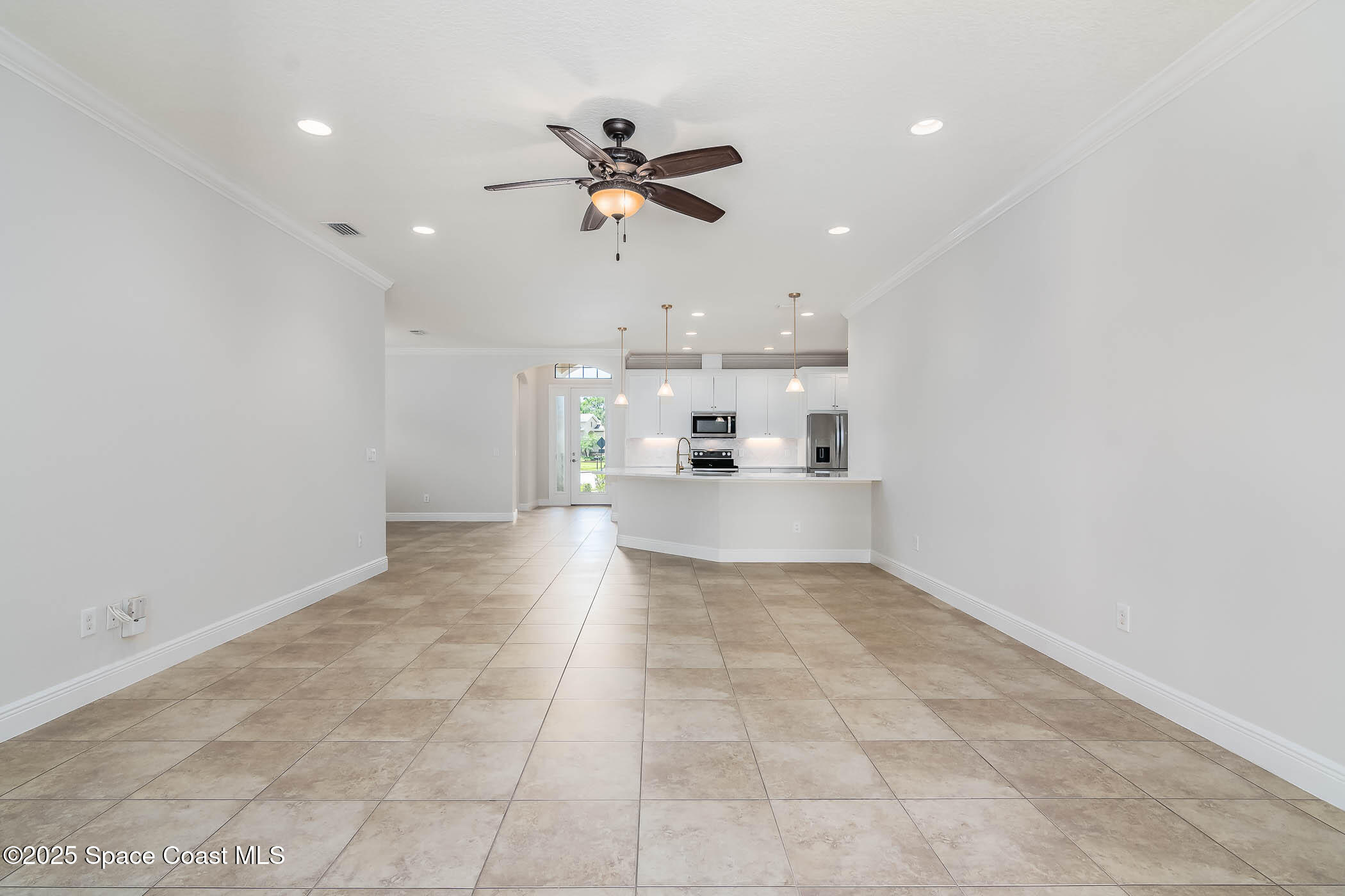 8553 Drayton Circle