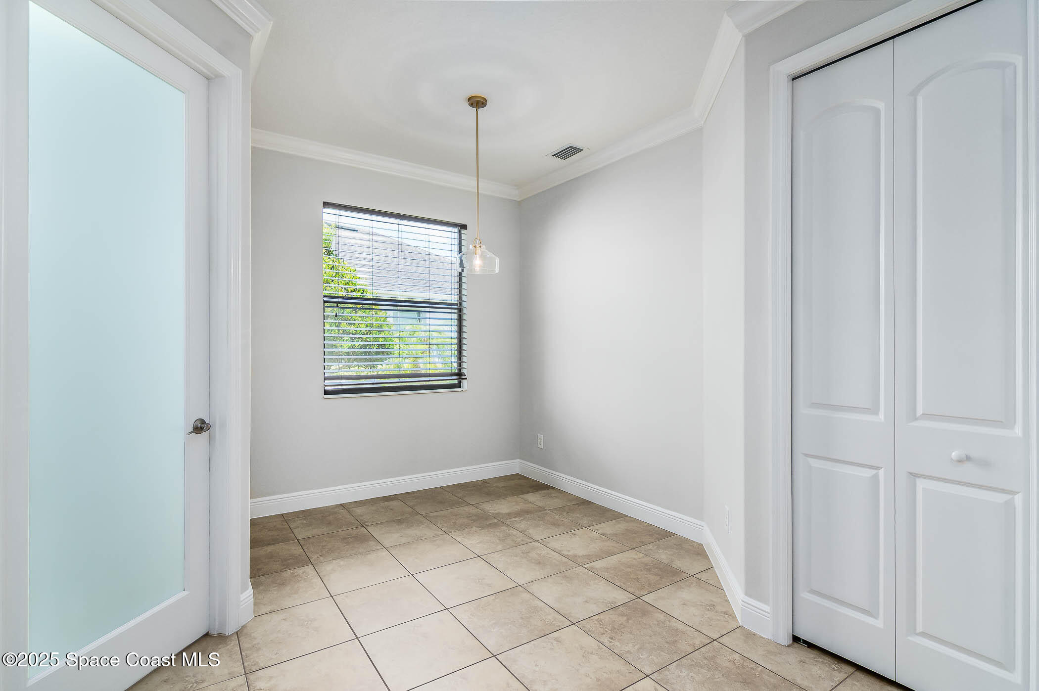 8553 Drayton Circle