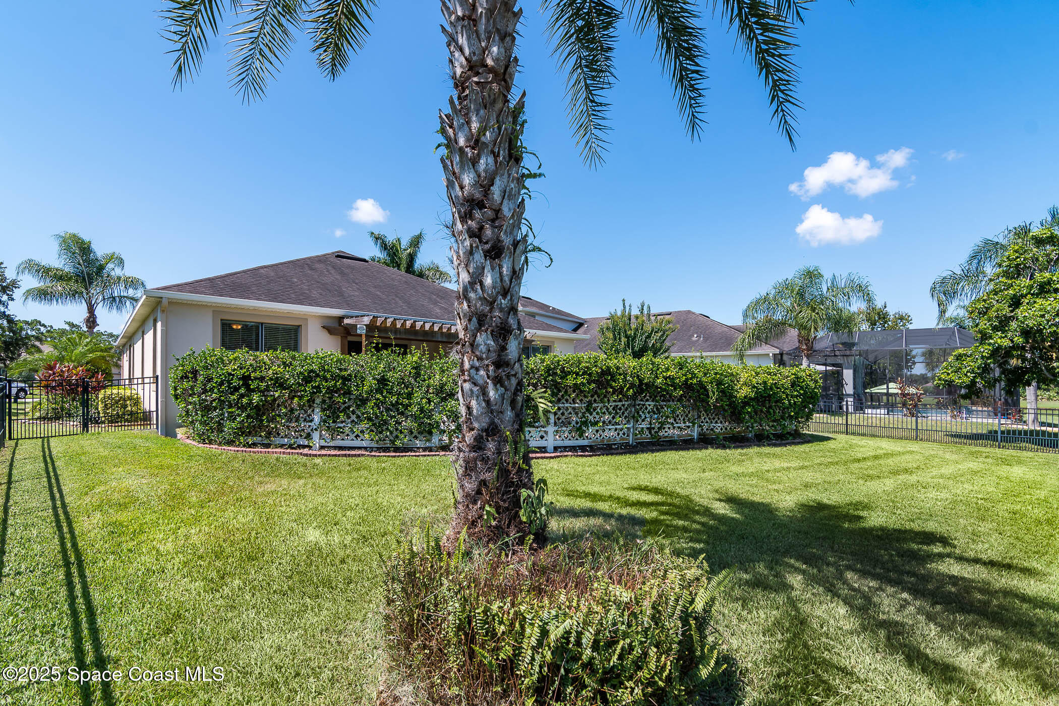 8553 Drayton Circle