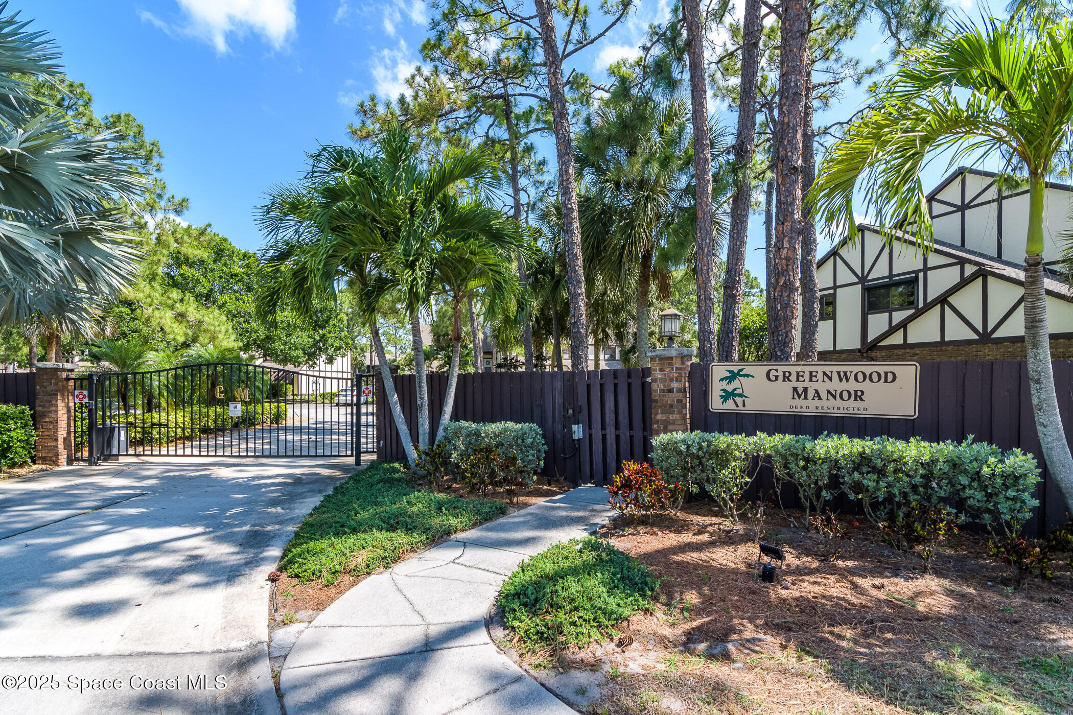 797 Greenwood Manor Cir Circle, 12-D