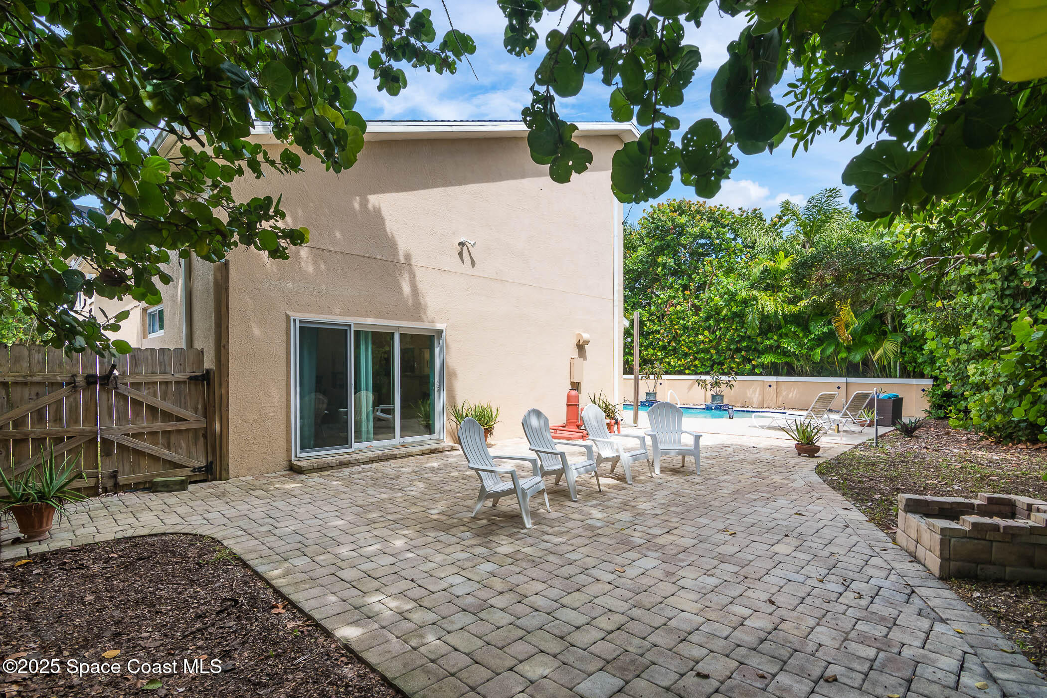 5085 Palm Drive
