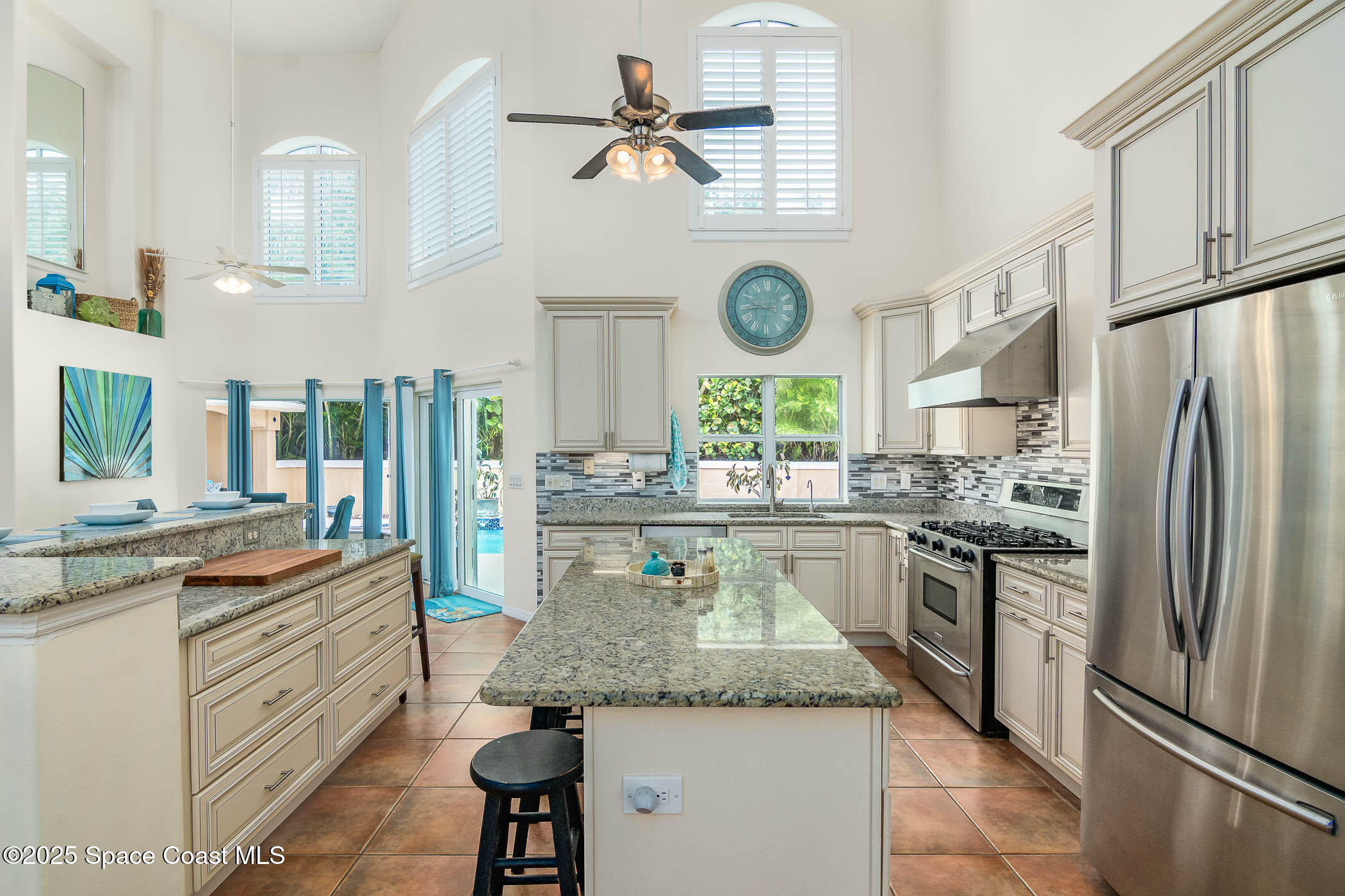 5085 Palm Drive