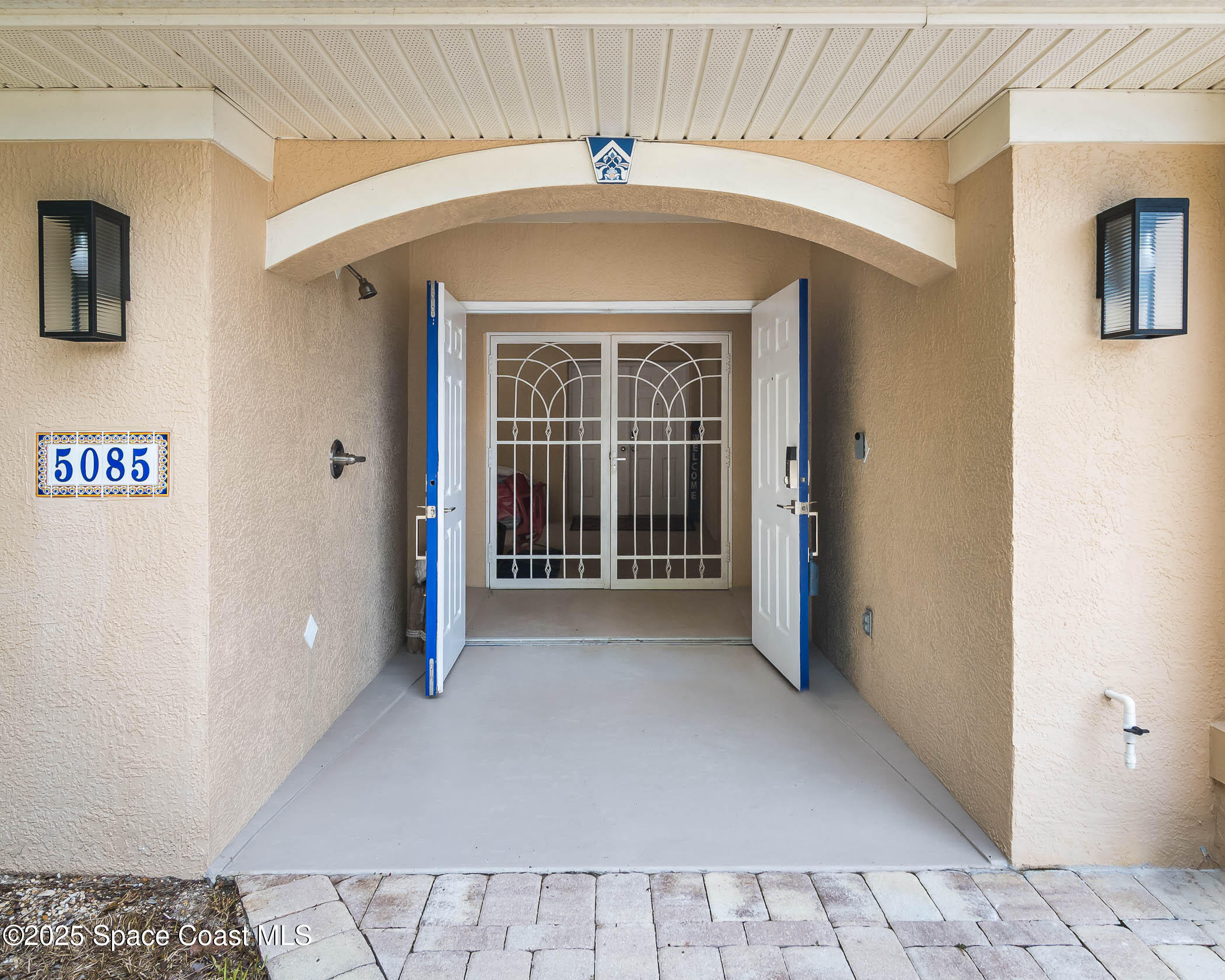 5085 Palm Drive