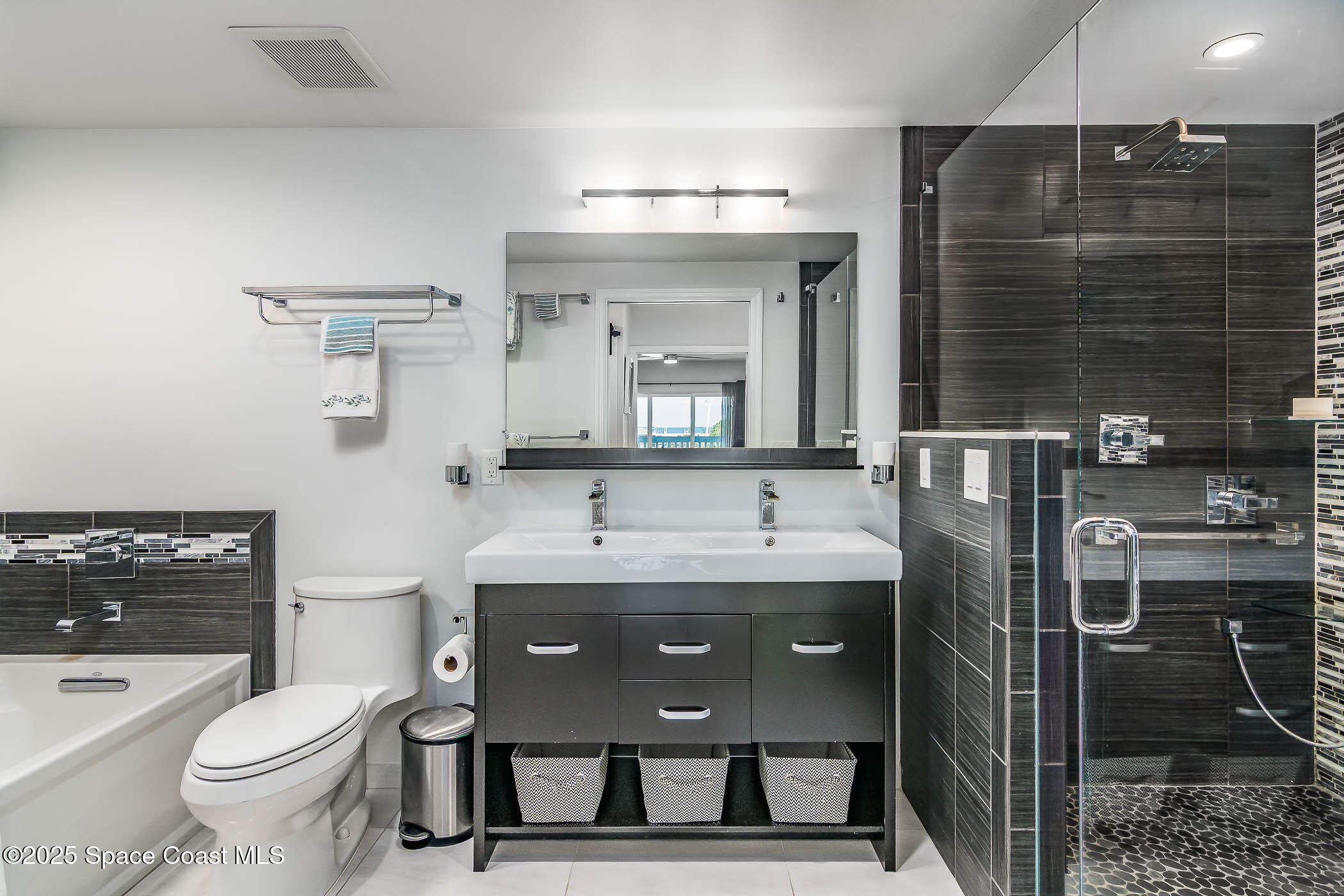 1208 River Drive, 401, Melbourne Unit: 401