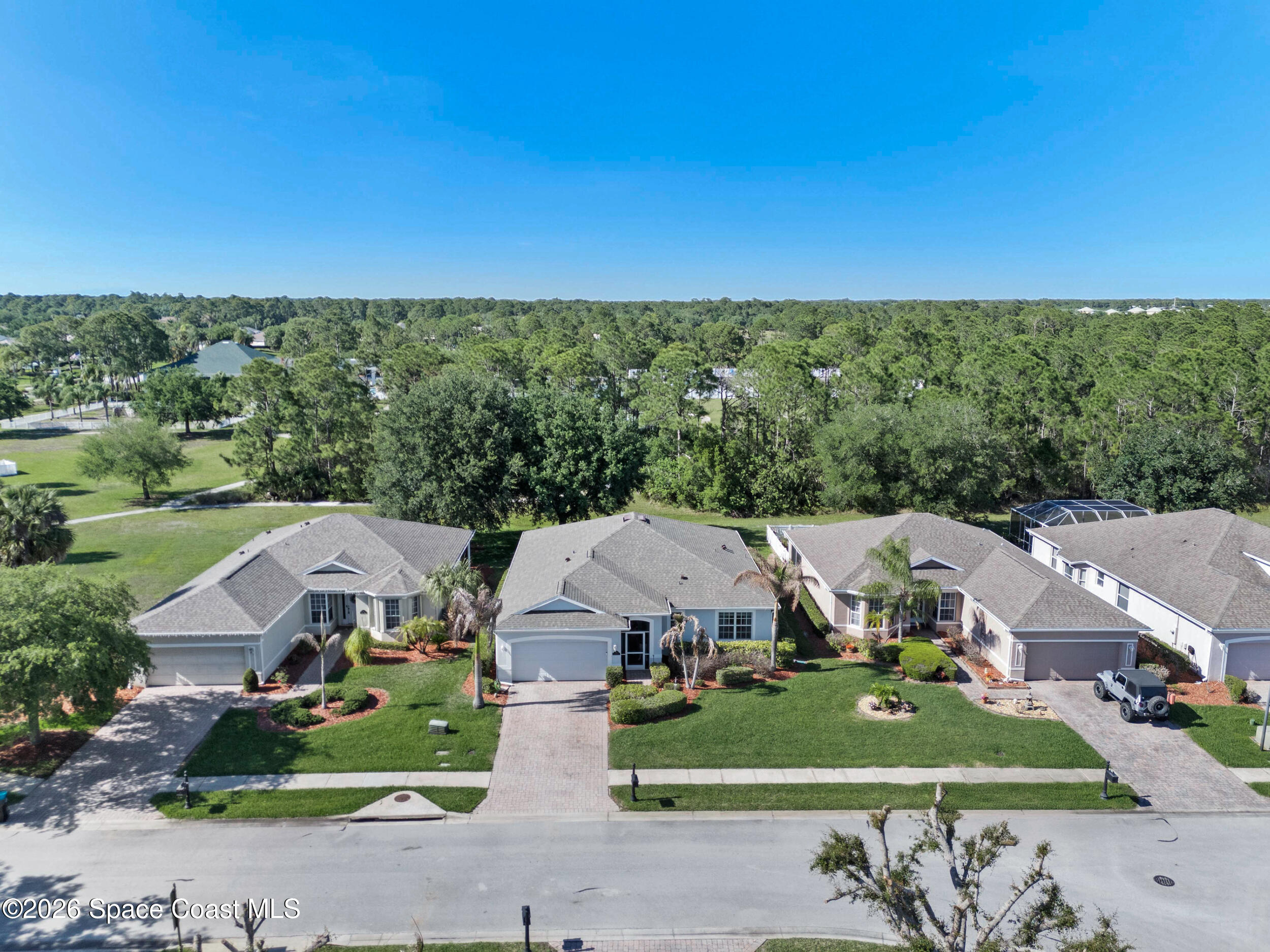 319 Gardendale Circle SE