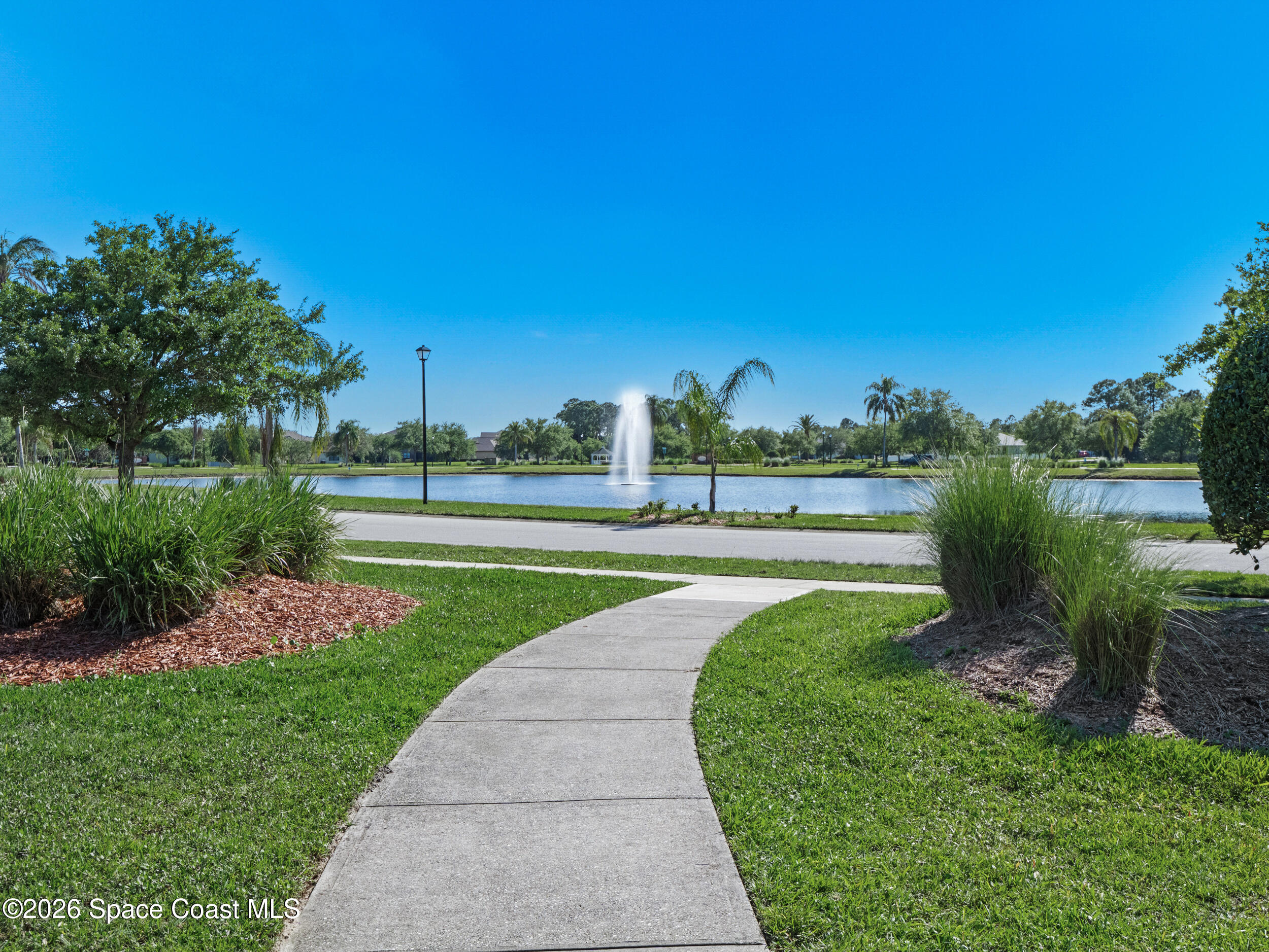 319 Gardendale Circle SE