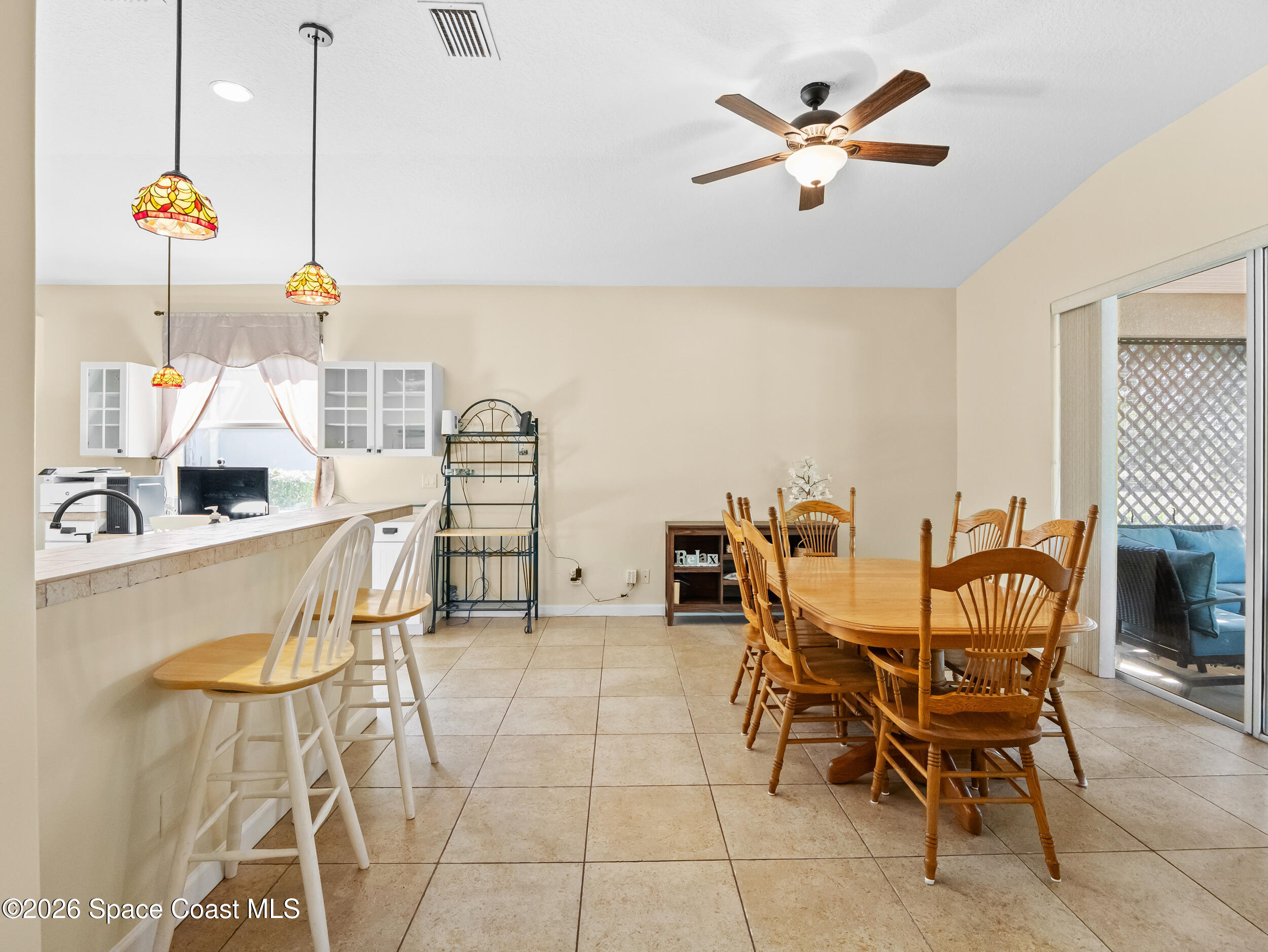 319 Gardendale Circle SE