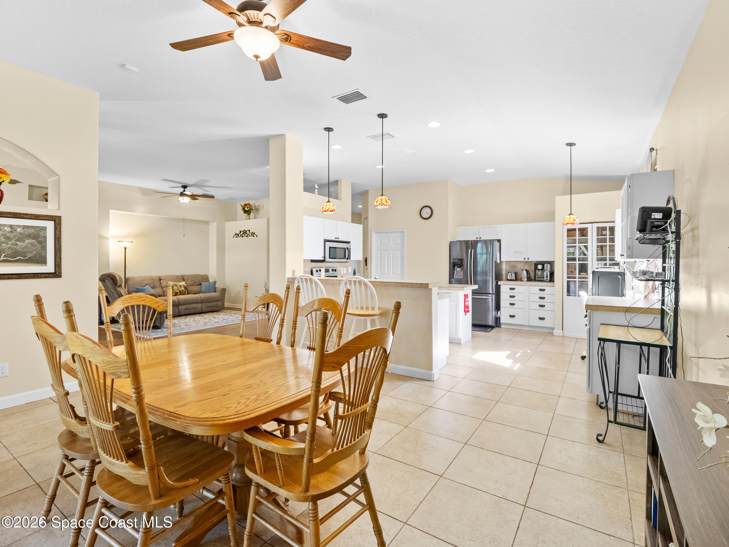 319 Gardendale Circle SE