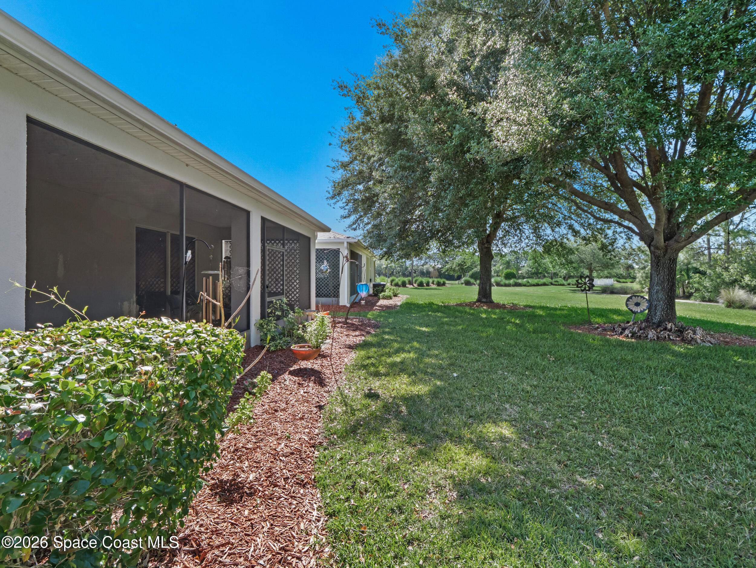 319 Gardendale Circle SE