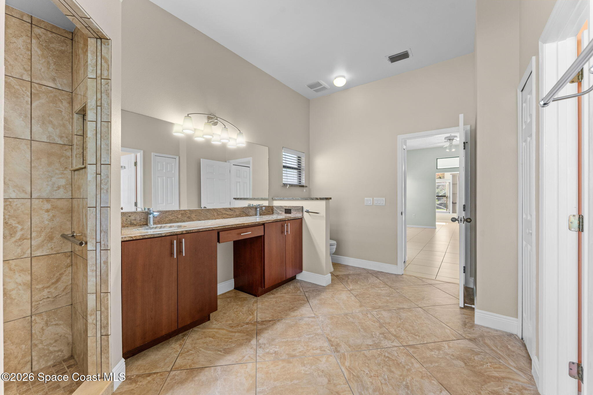1494 Wellington Circle