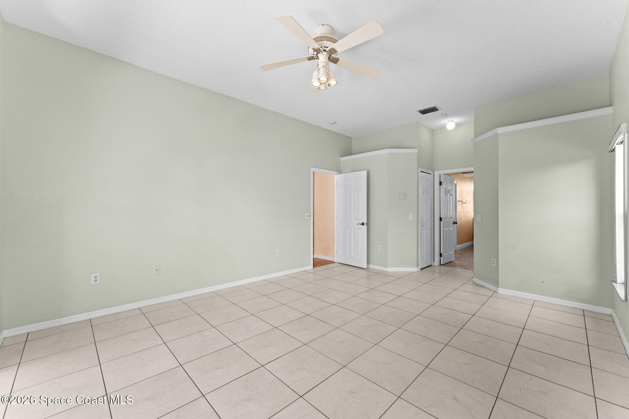 1494 Wellington Circle
