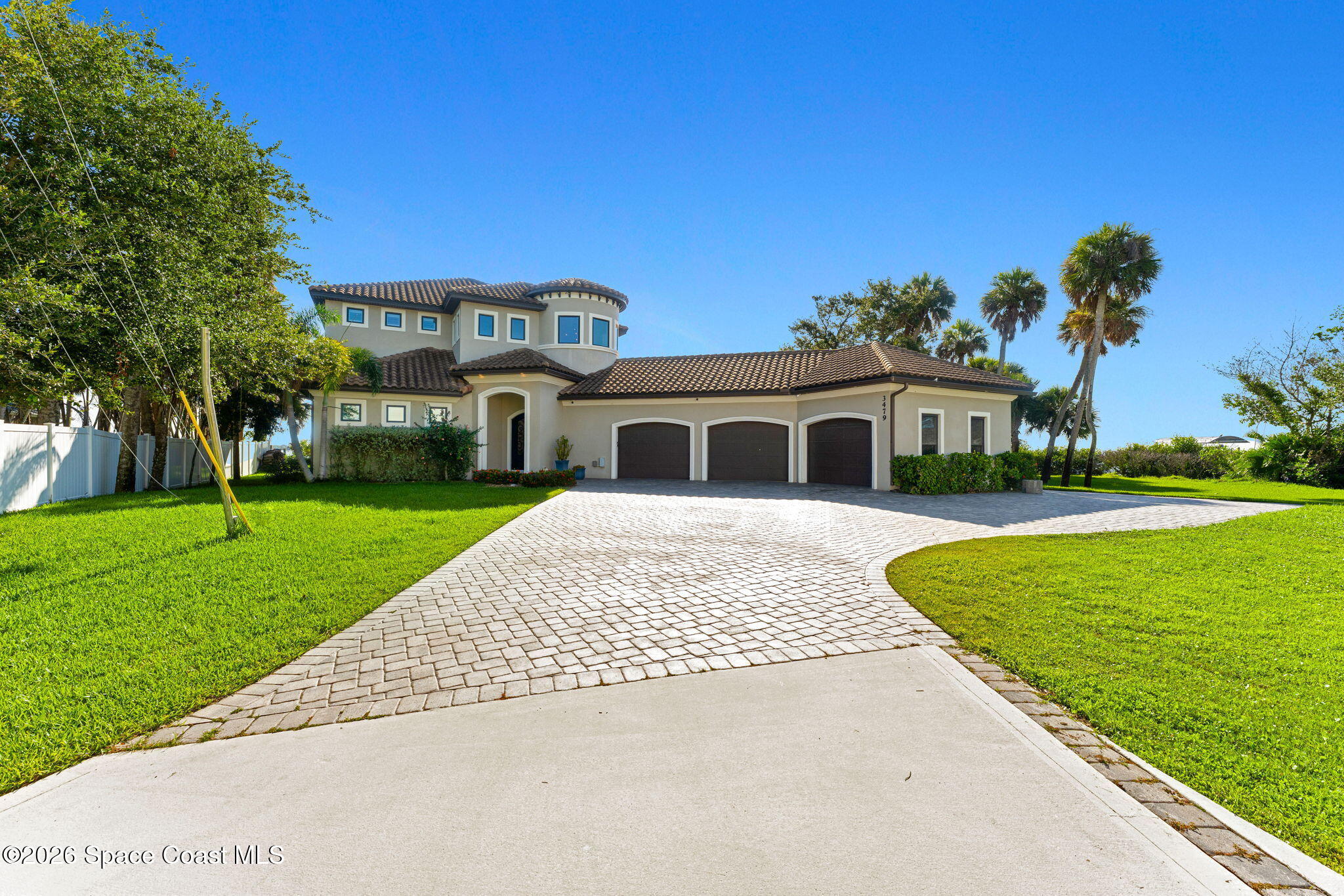 3479 N Sylvan Lane