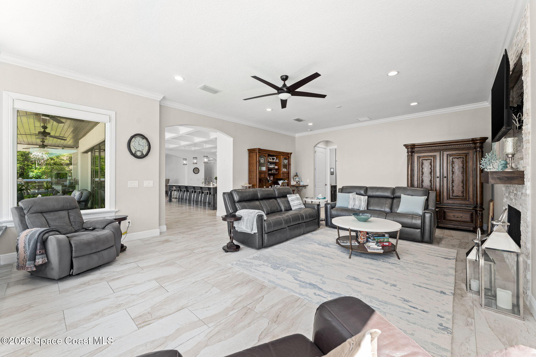 3441 N Sylvan Lane