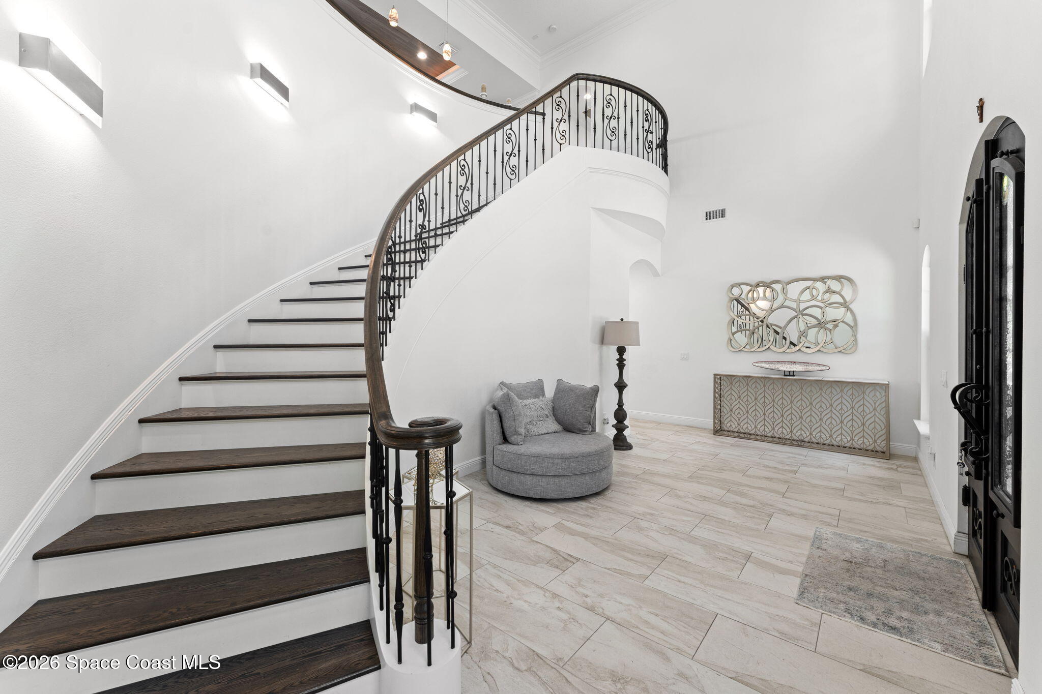 3441 N Sylvan Lane