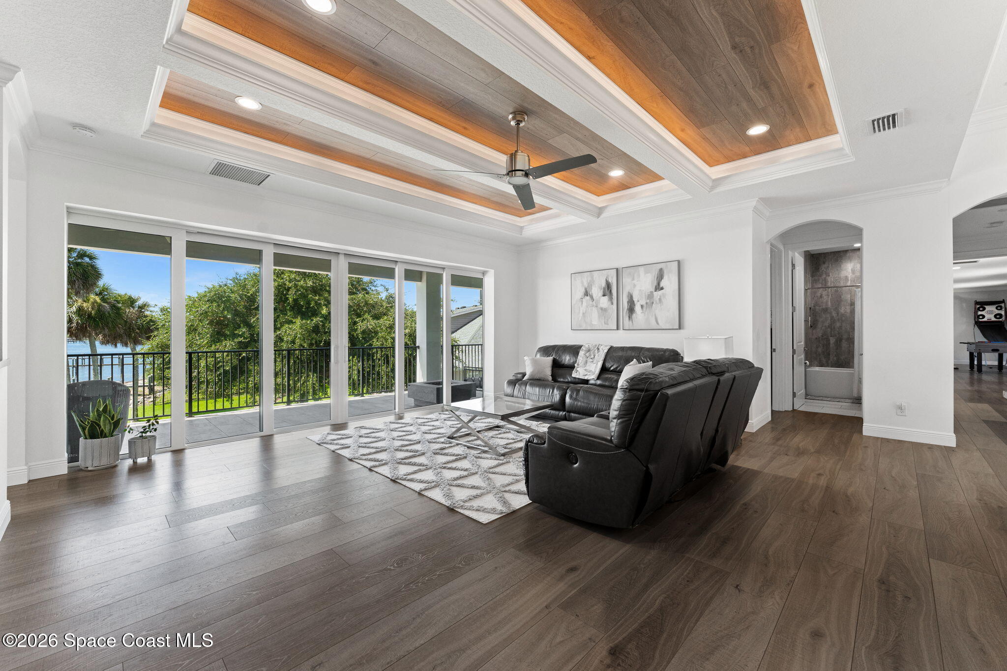 3441 N Sylvan Lane