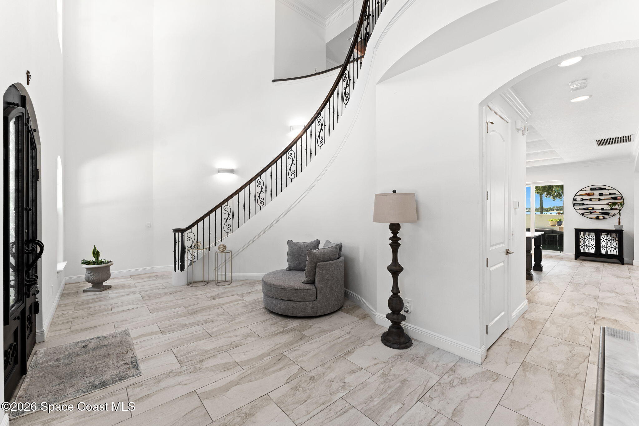 3441 N Sylvan Lane