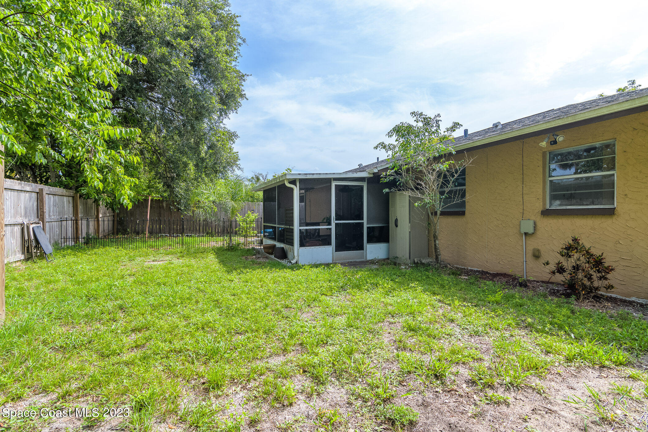 746 Venus Drive