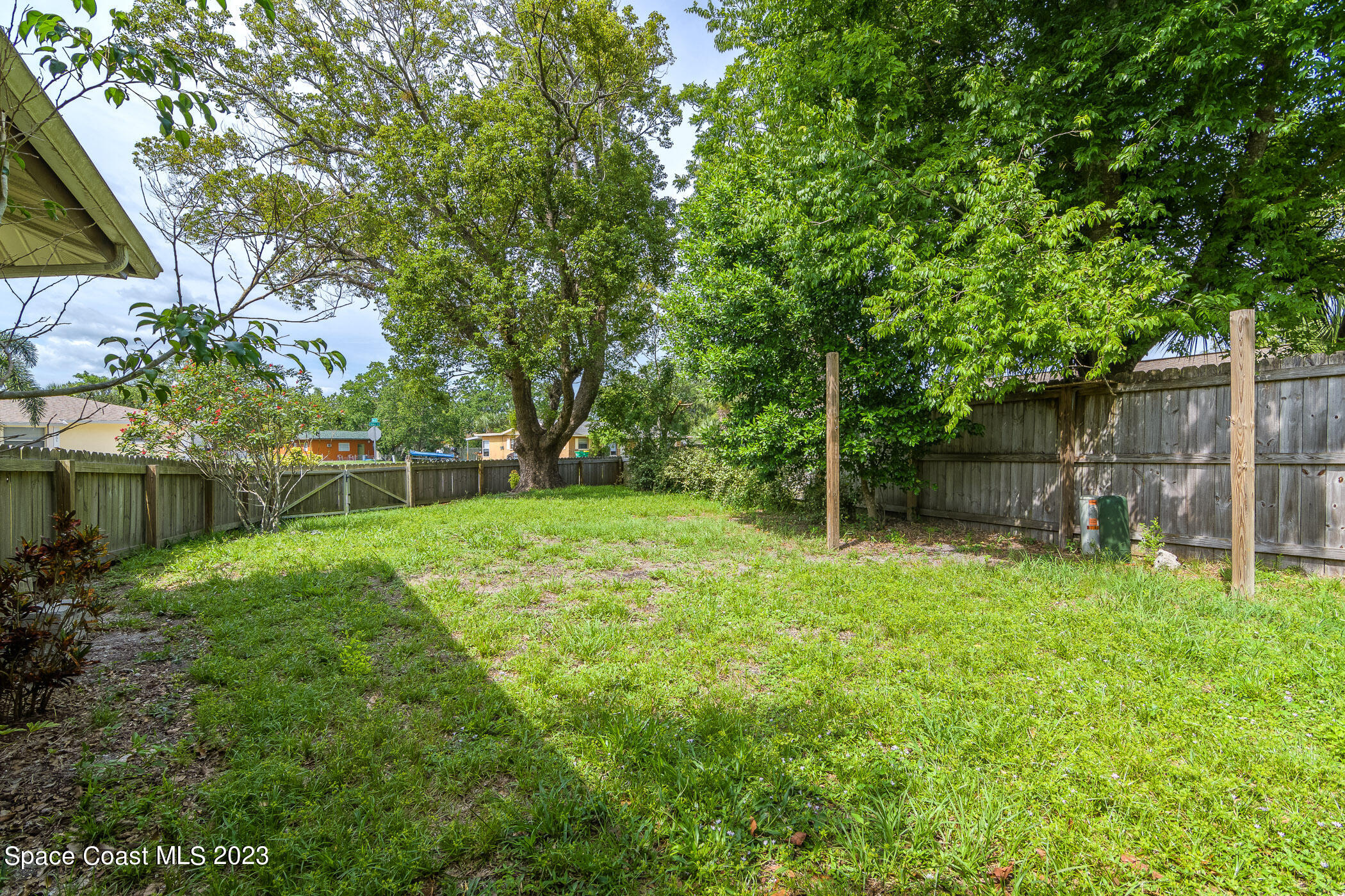 746 Venus Drive