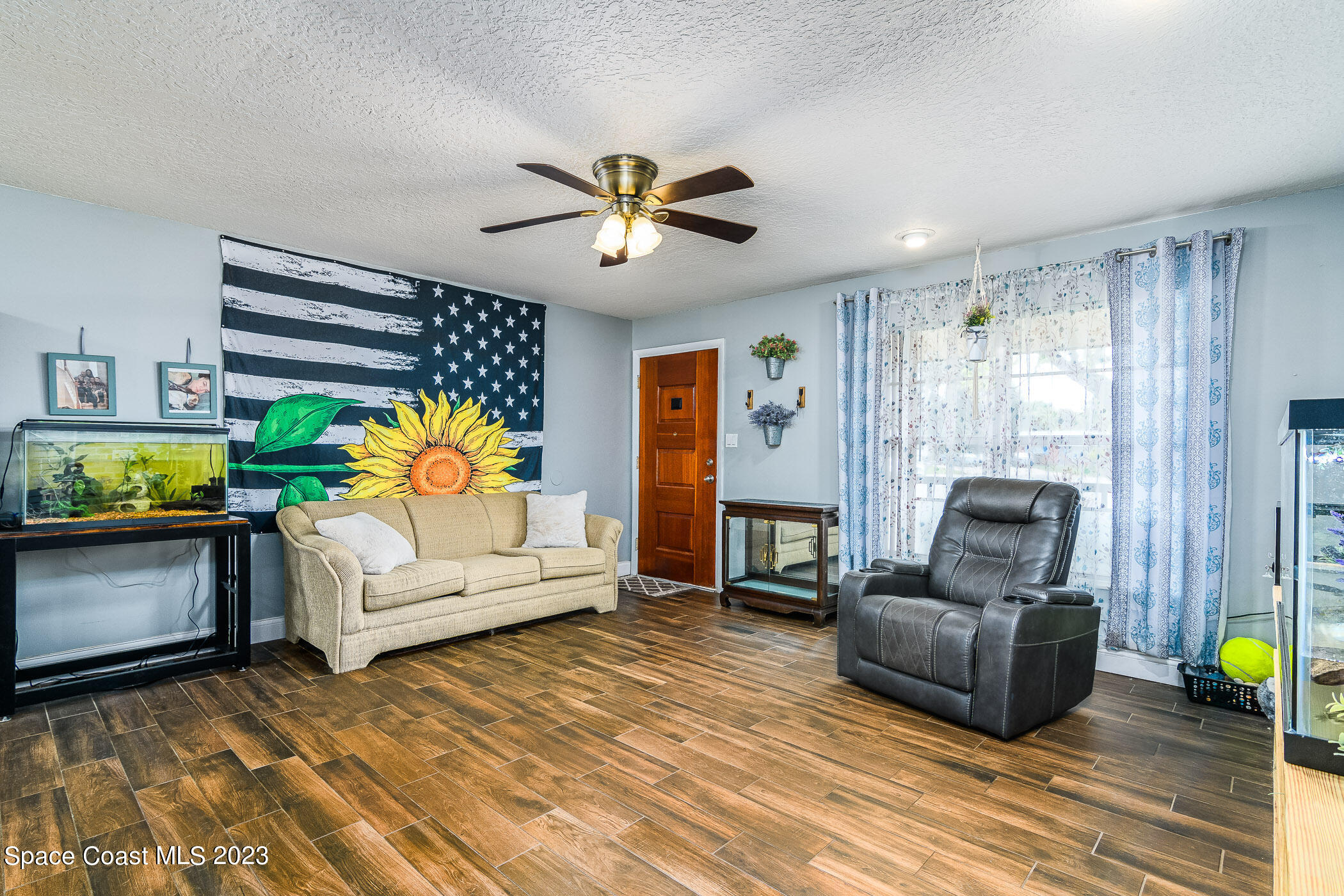 746 Venus Drive