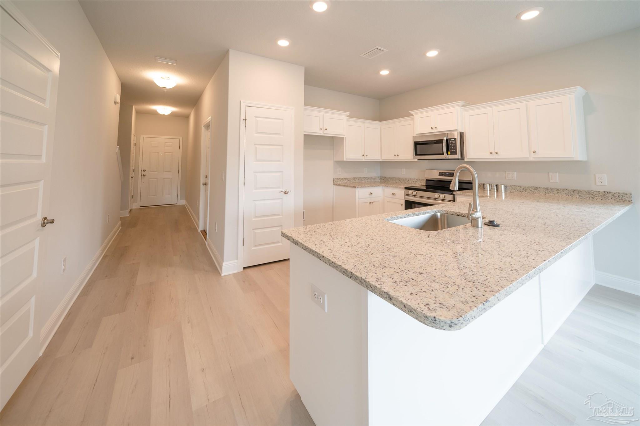 5555 Lexlee Blvd # 8C