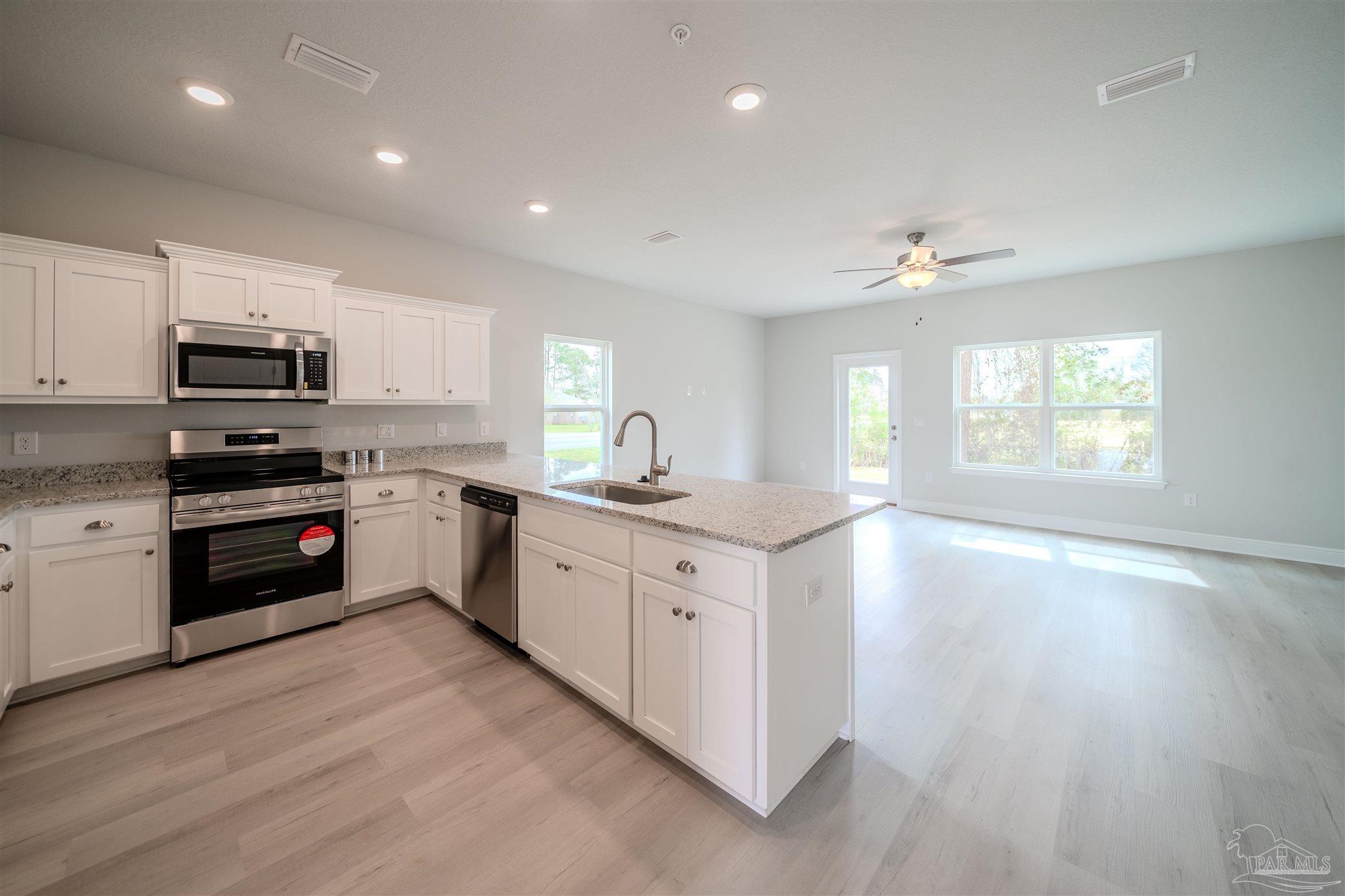 5555 Lexlee Blvd # 8C