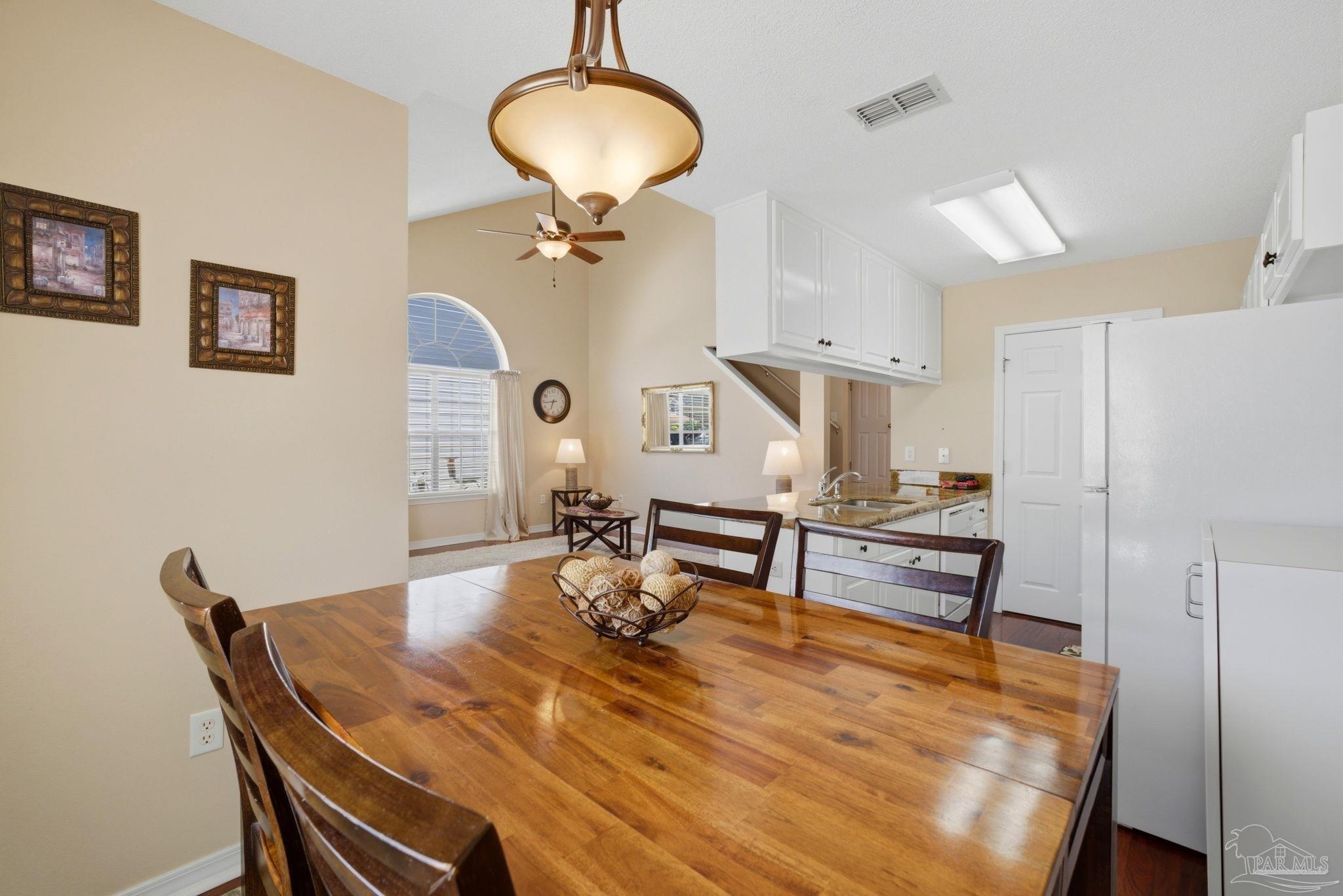 6367 Cottage Woods Dr
