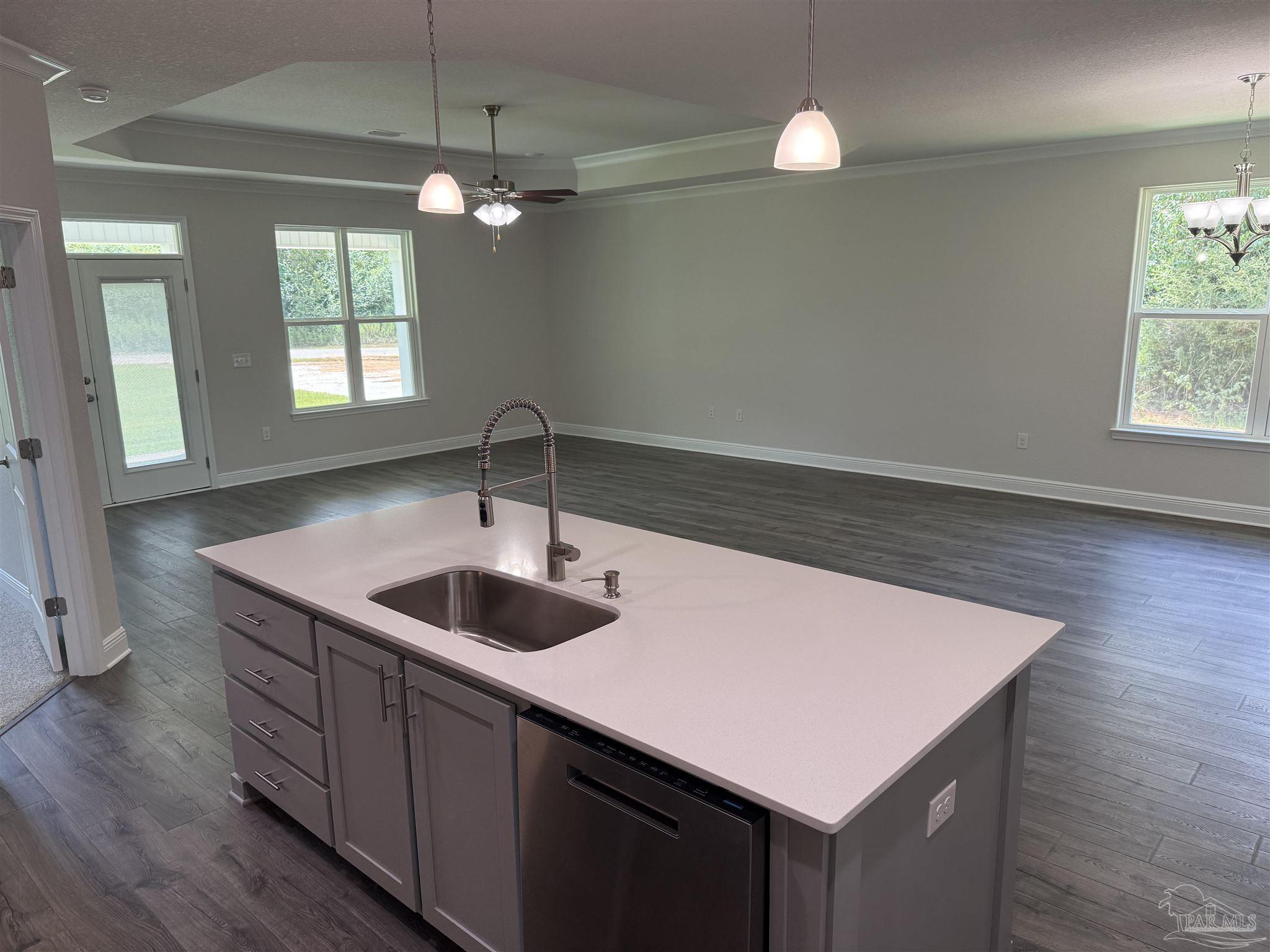 2416 Habersham Ln