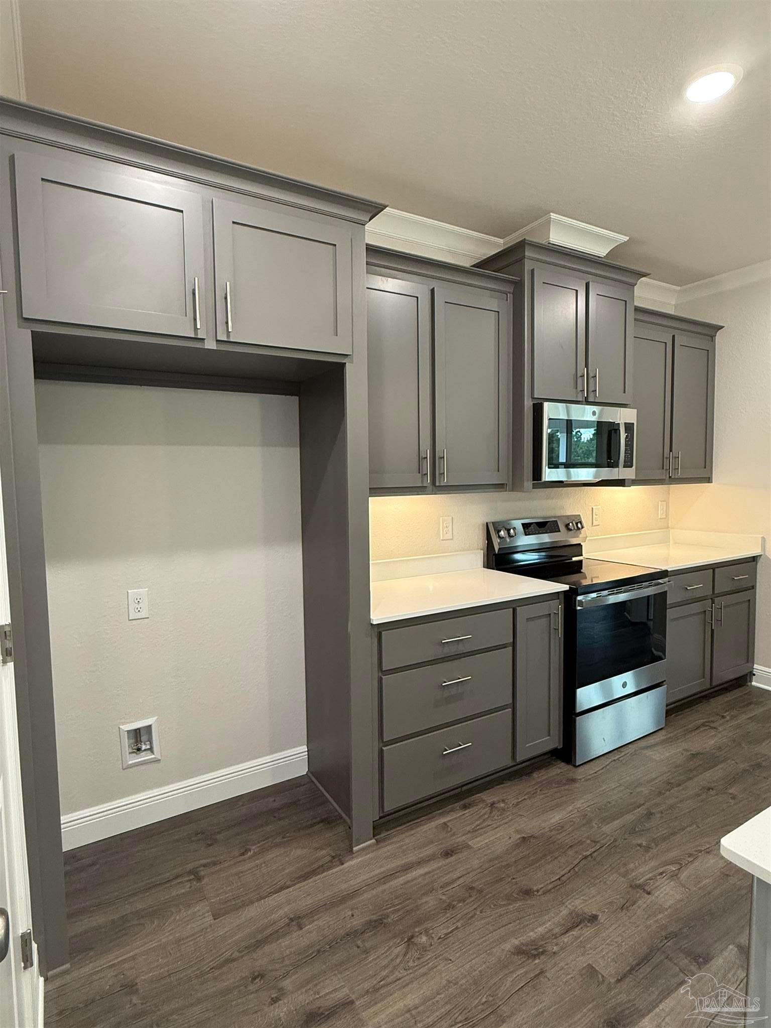 2416 Habersham Ln