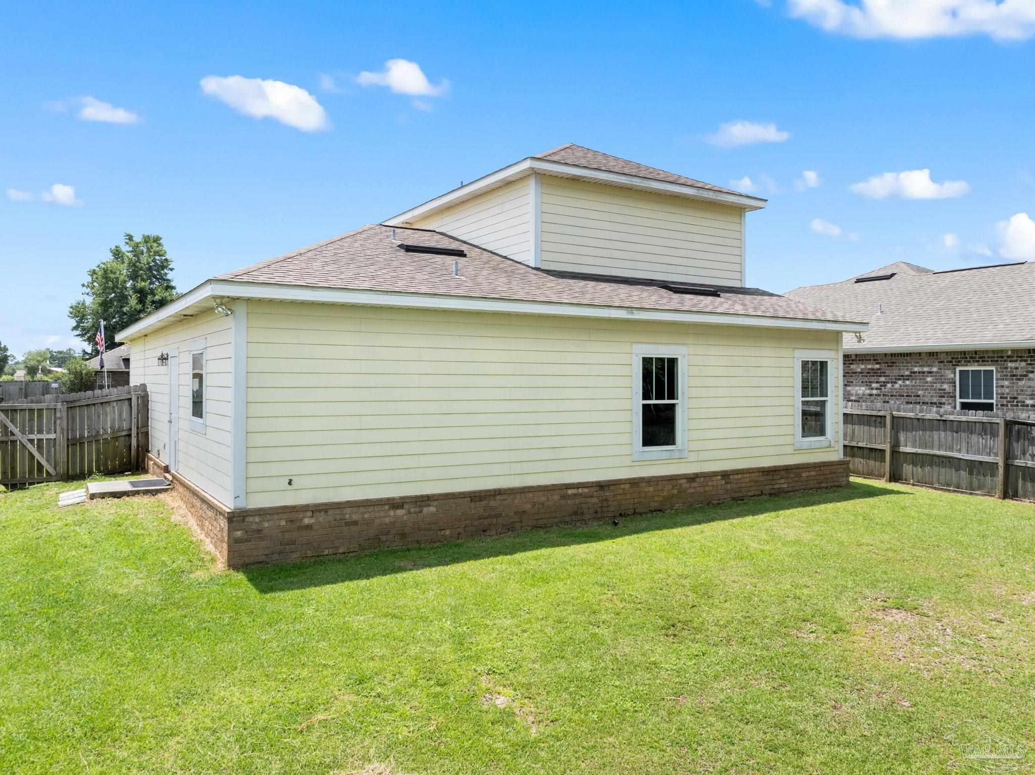 5740 Blackhorse Cir