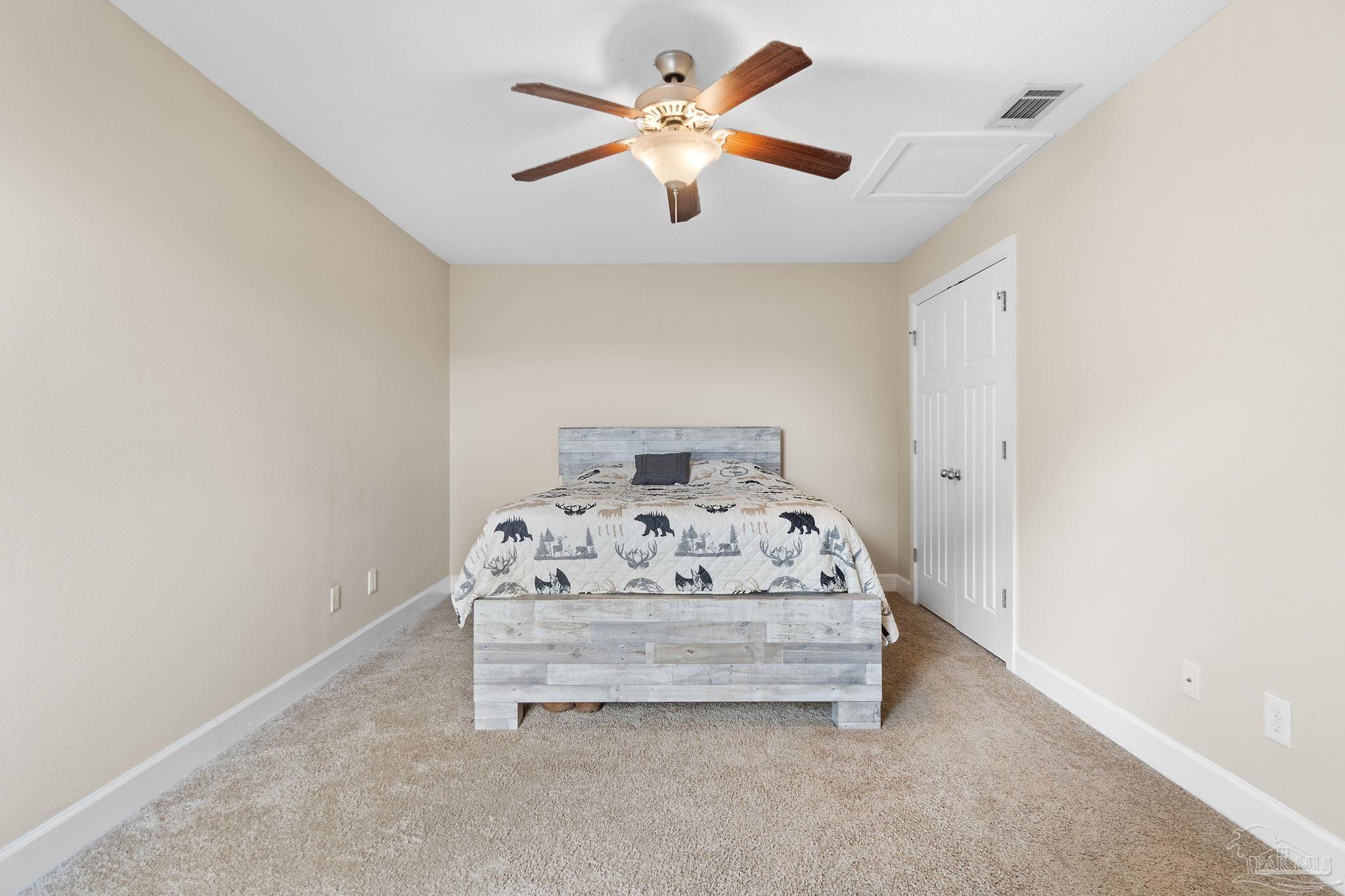 5740 Blackhorse Cir