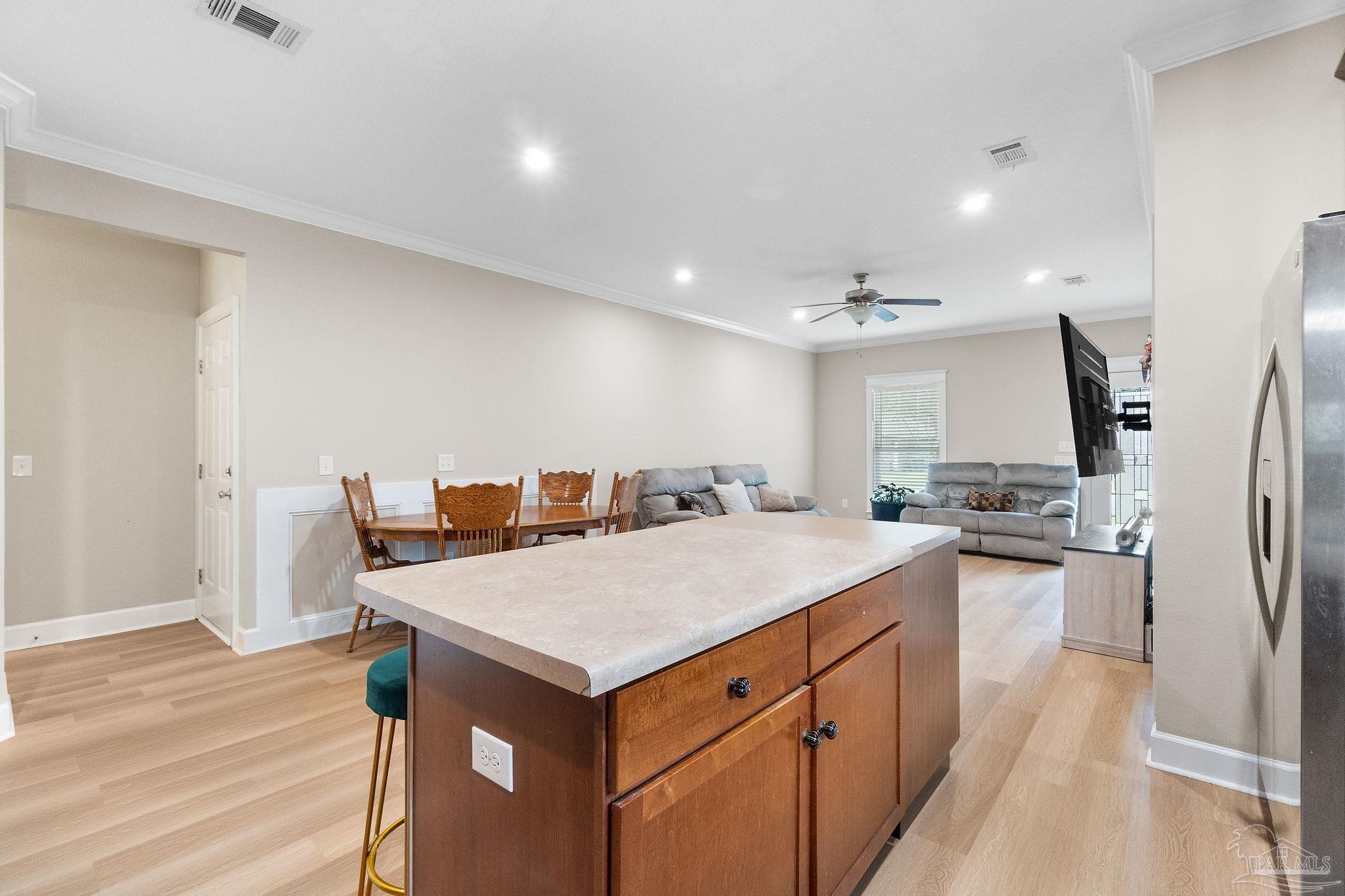 5740 Blackhorse Cir