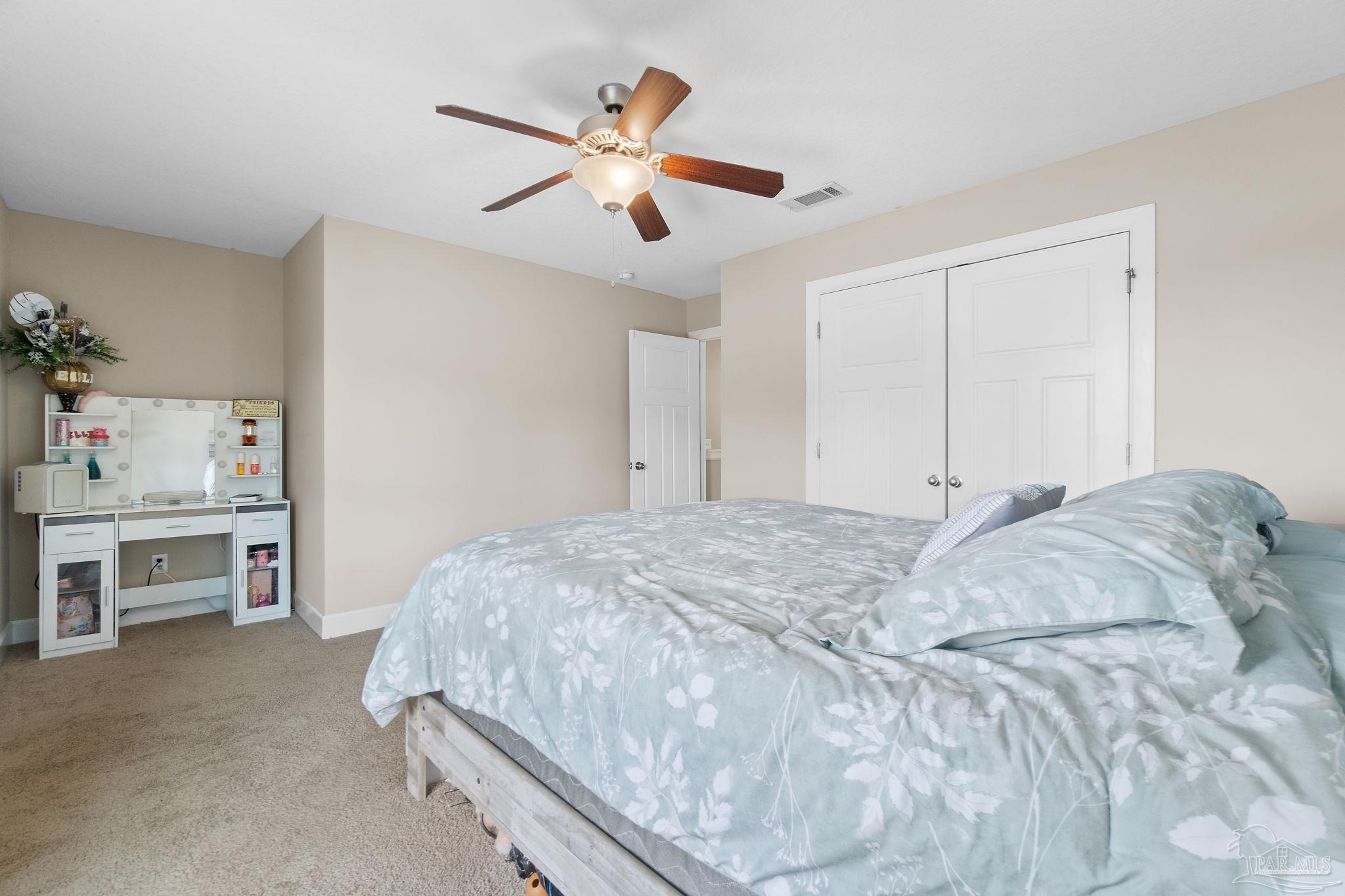 5740 Blackhorse Cir