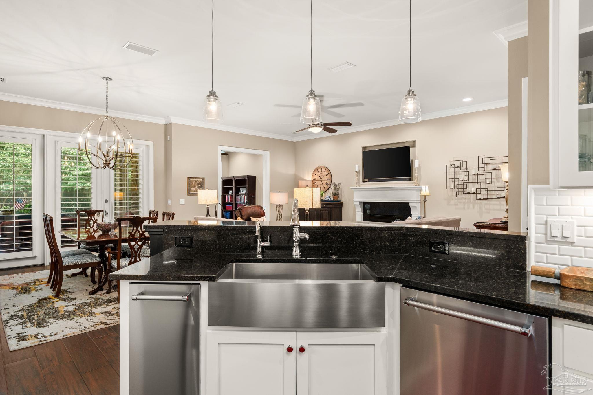 1329 Autumn Breeze Cir