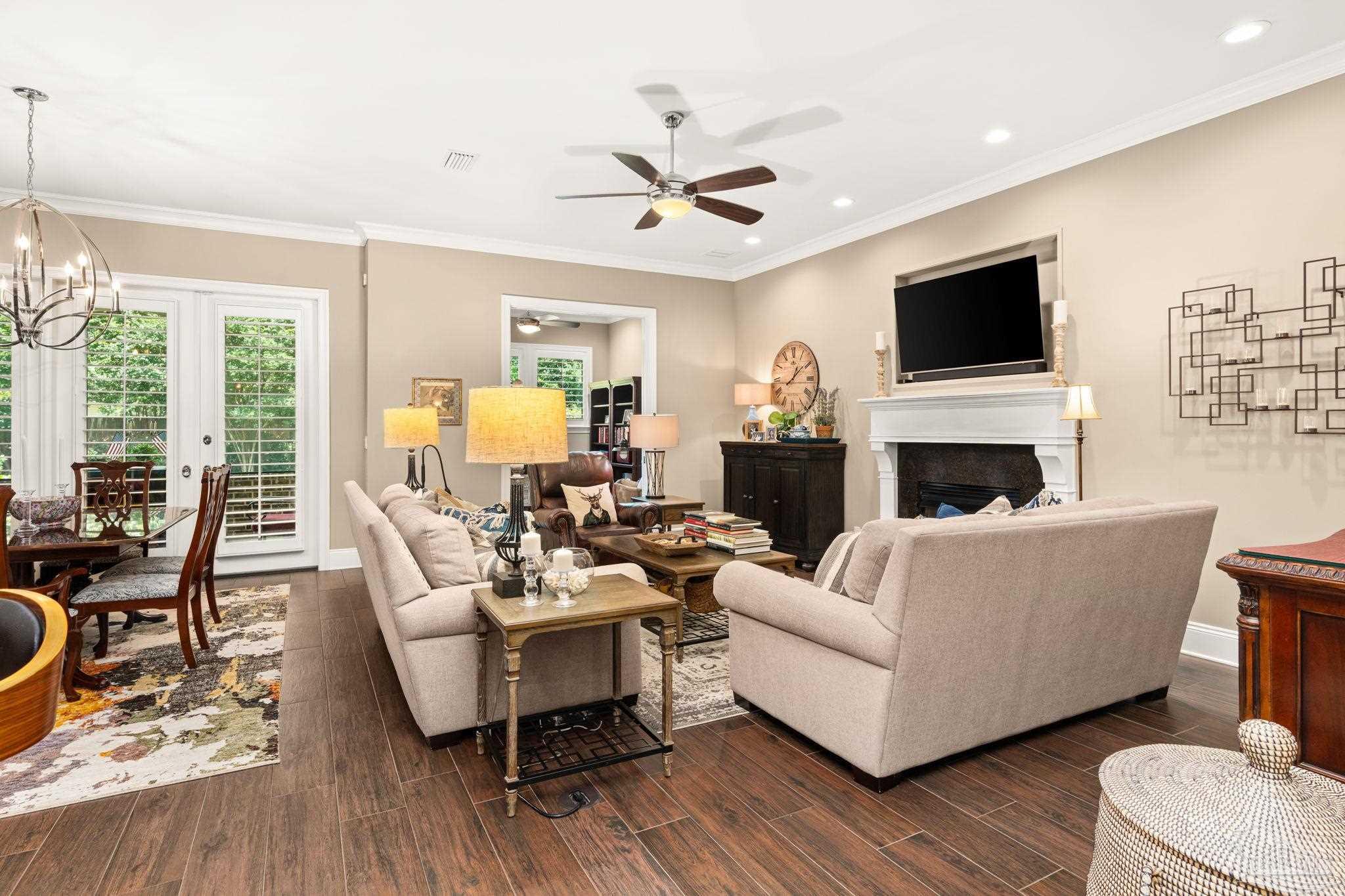 1329 Autumn Breeze Cir