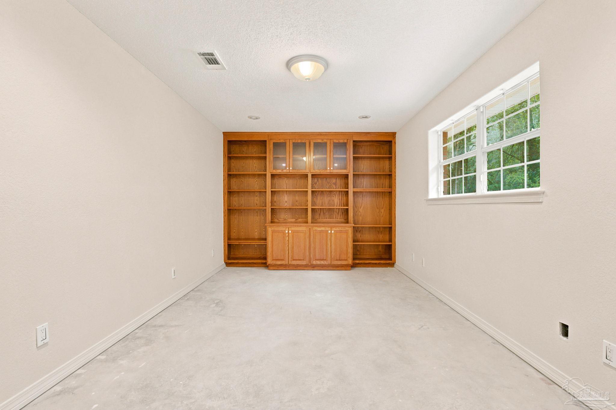 712 Boulder Creek Dr