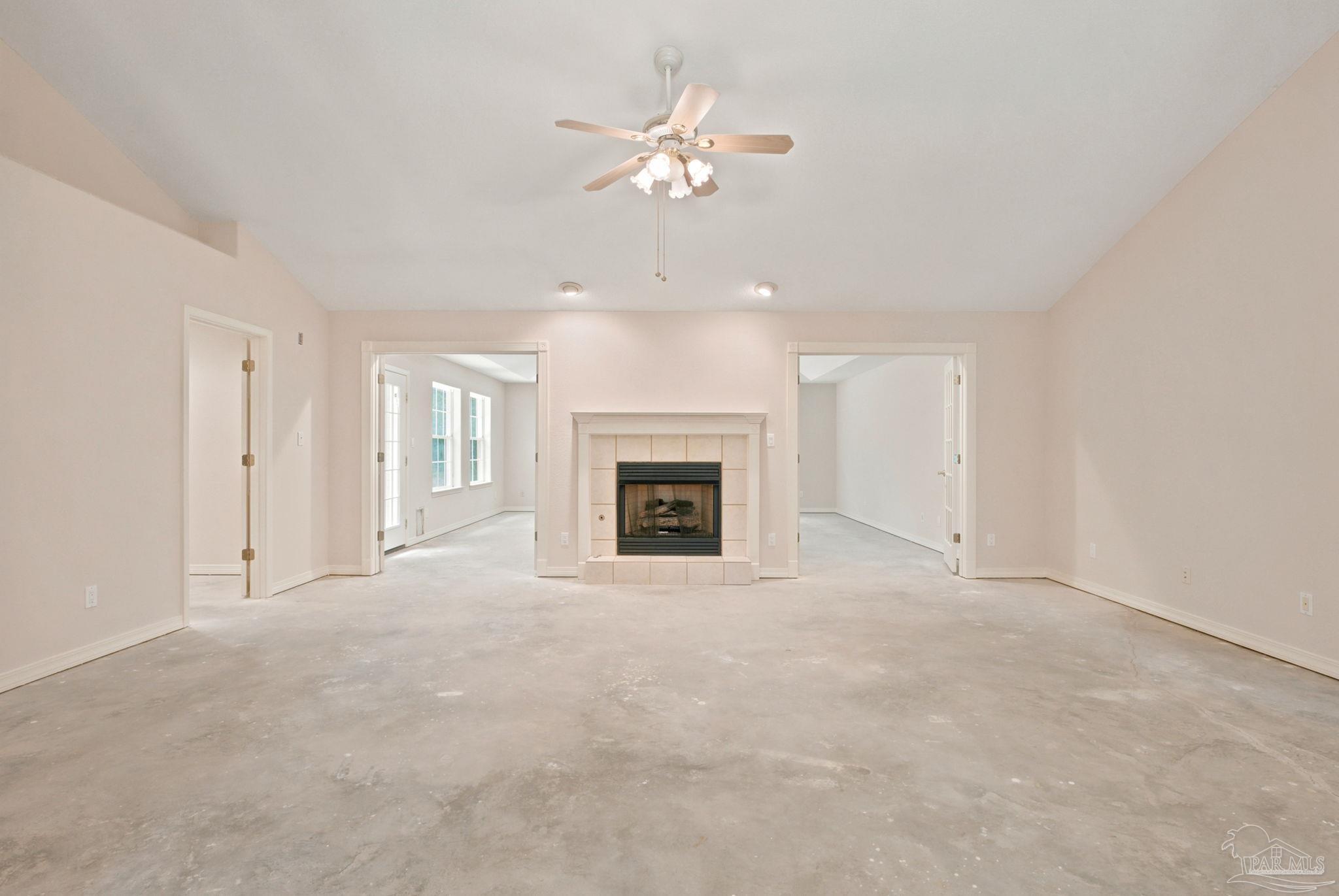 712 Boulder Creek Dr