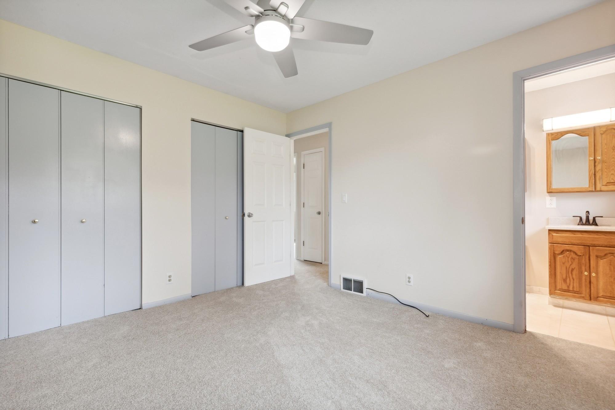 952 Duchess Lane