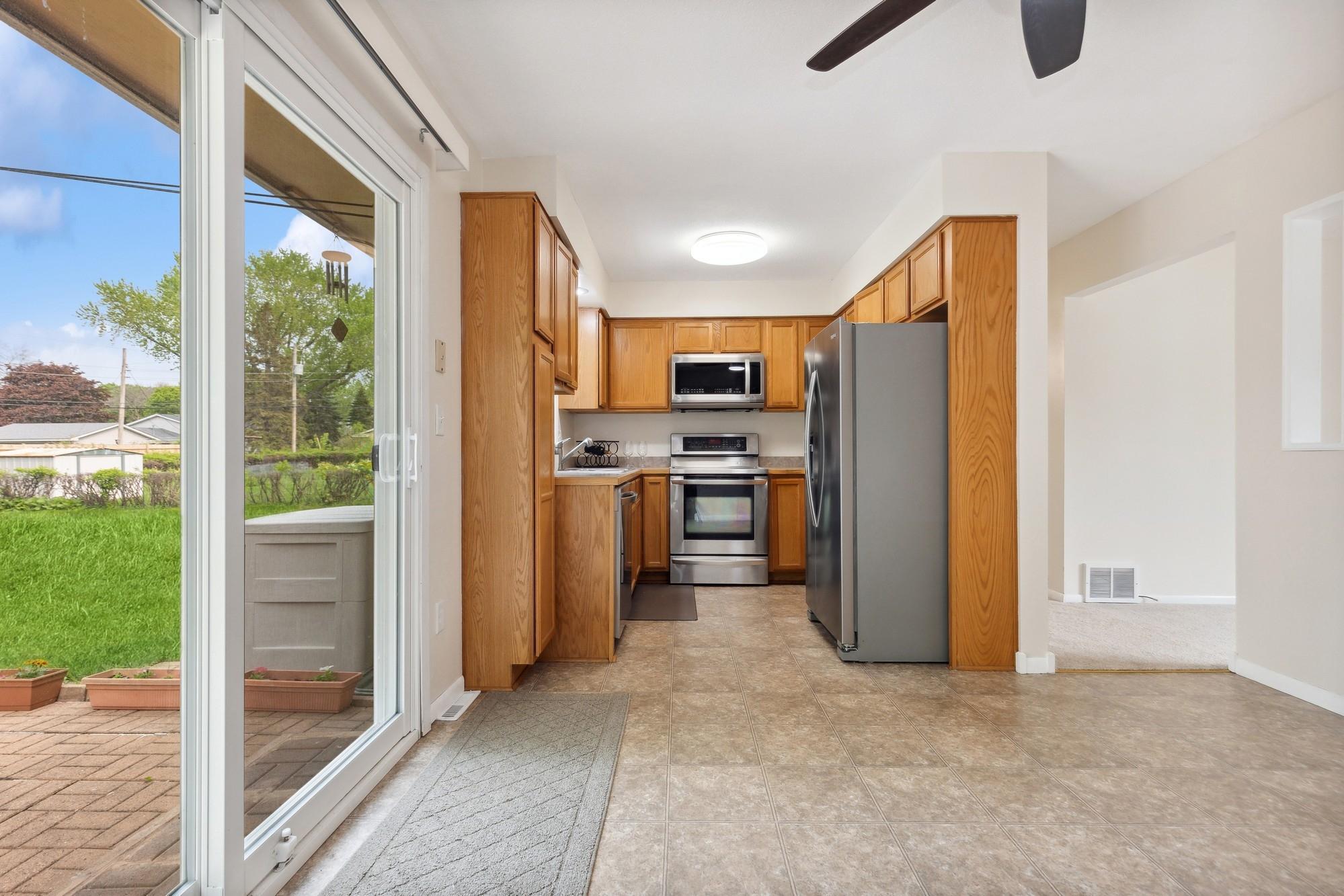 952 Duchess Lane