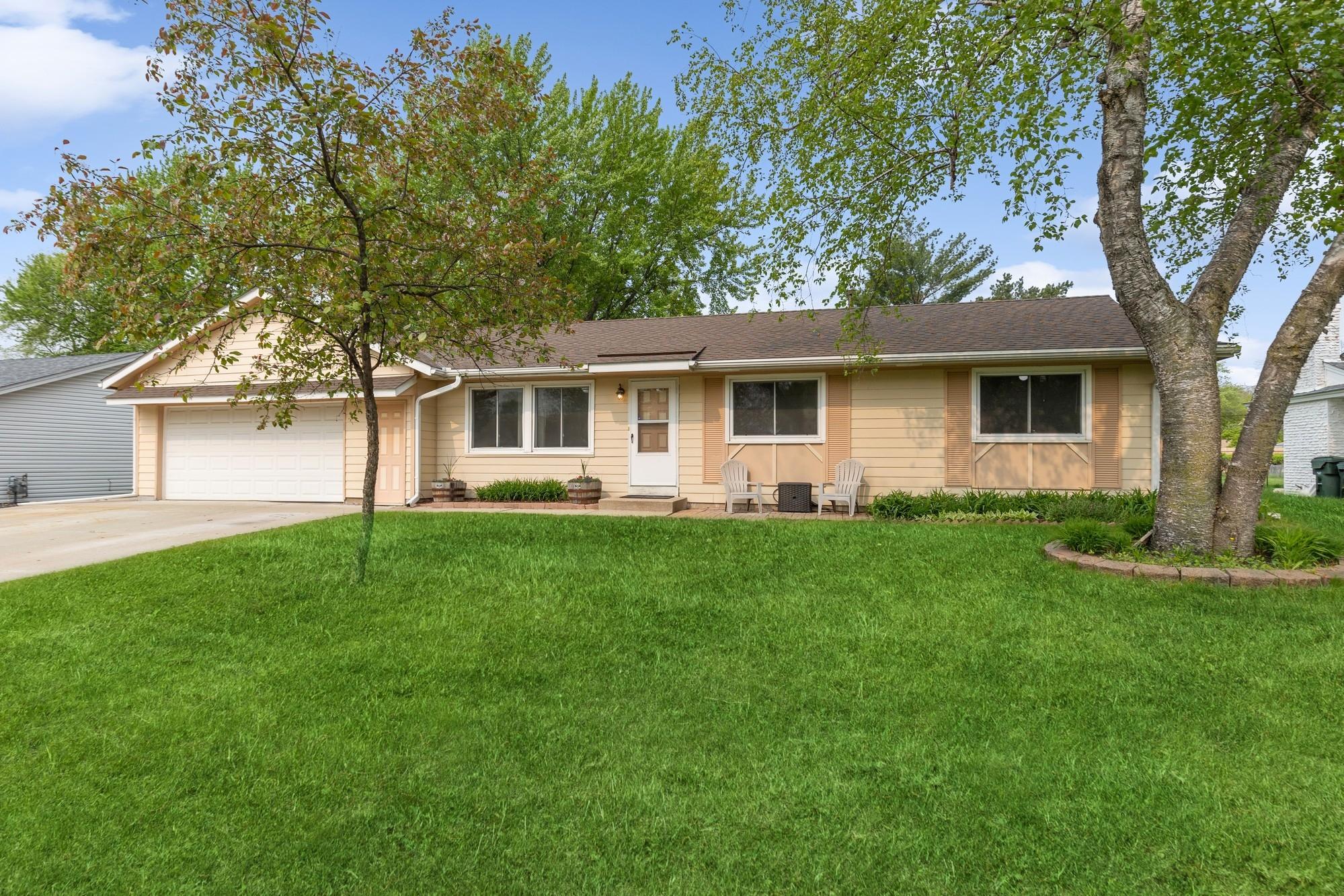 952 Duchess Lane