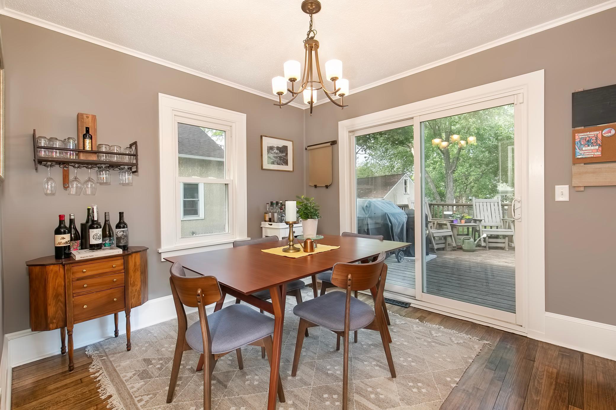 130 17th Avenue N