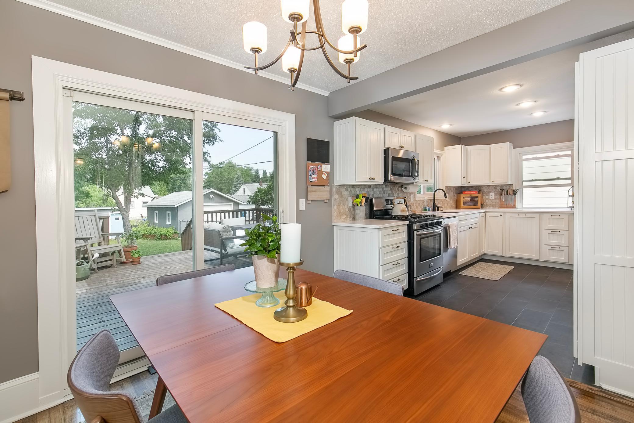 130 17th Avenue N