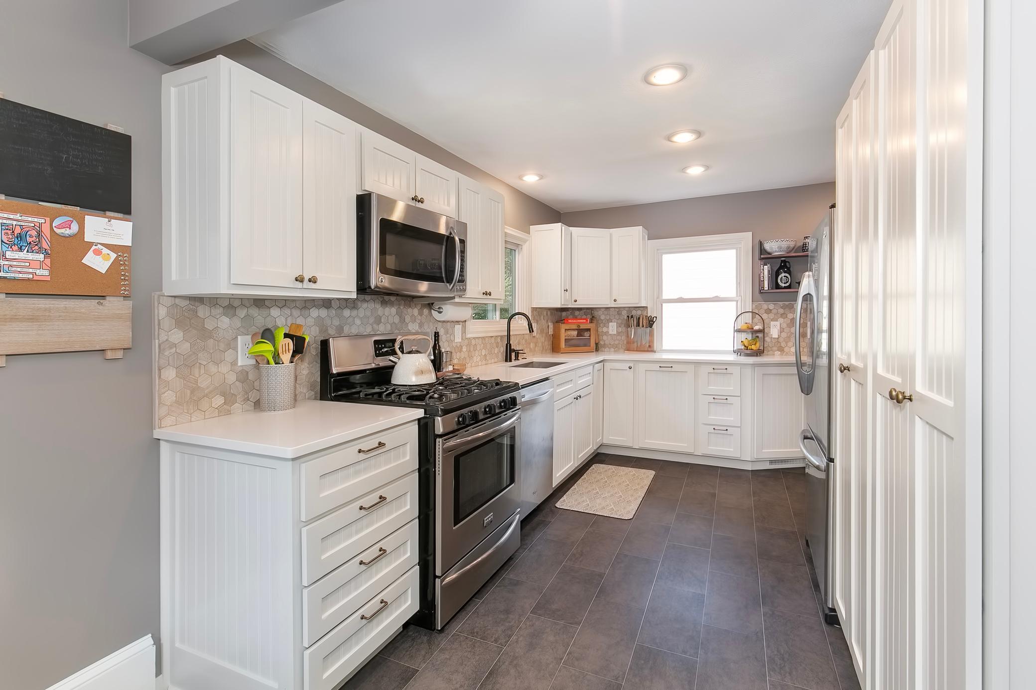 130 17th Avenue N