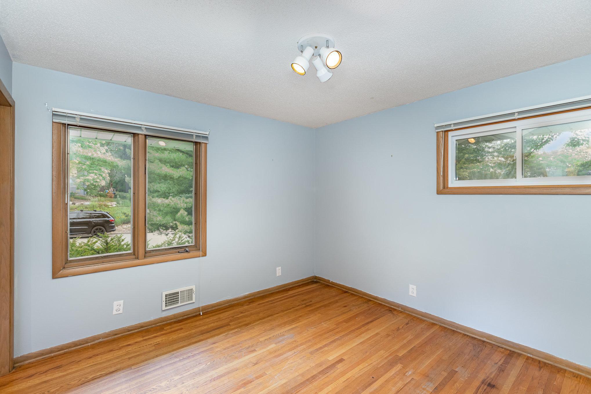 14039 Royal Court