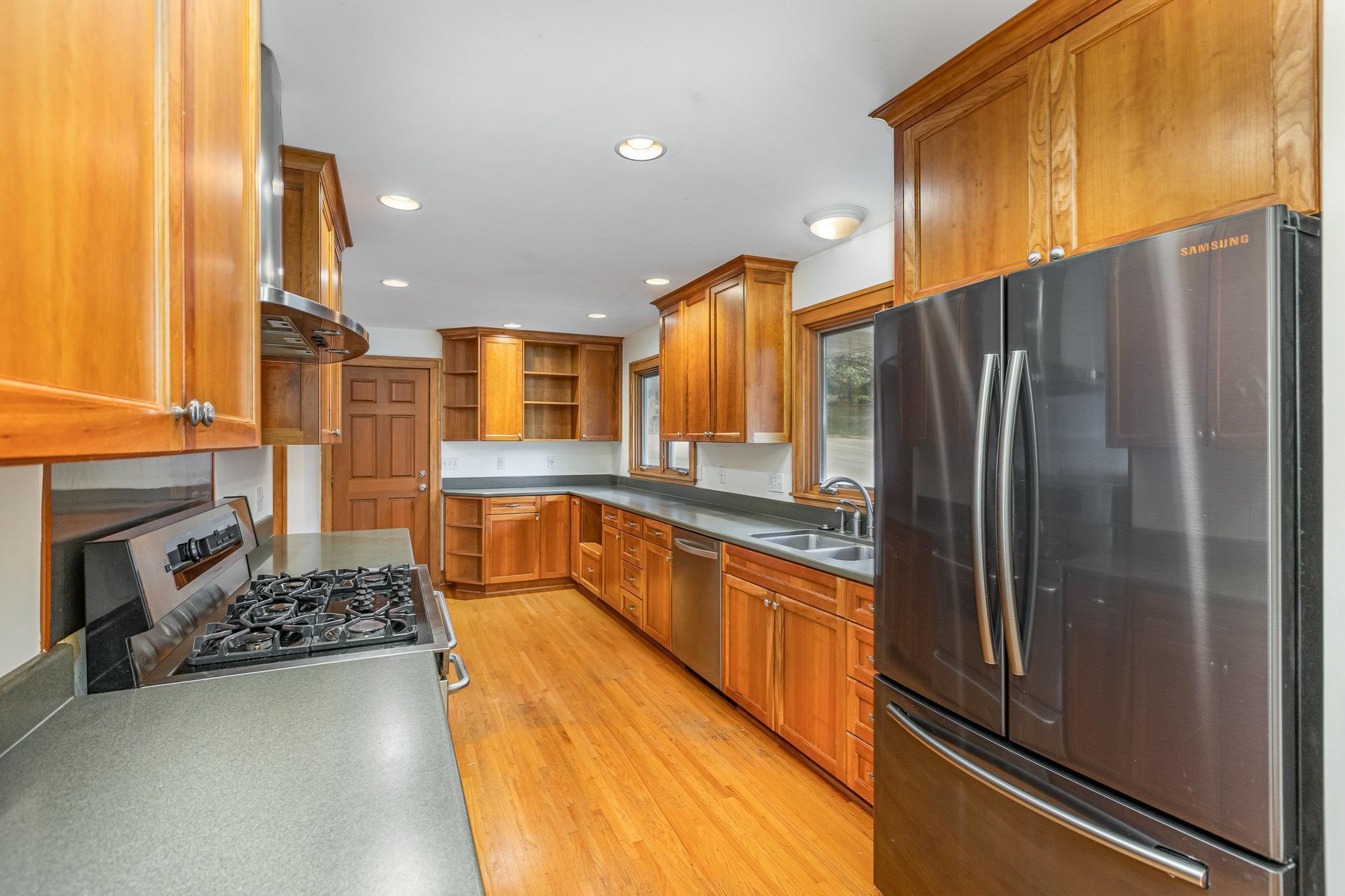 14039 Royal Court