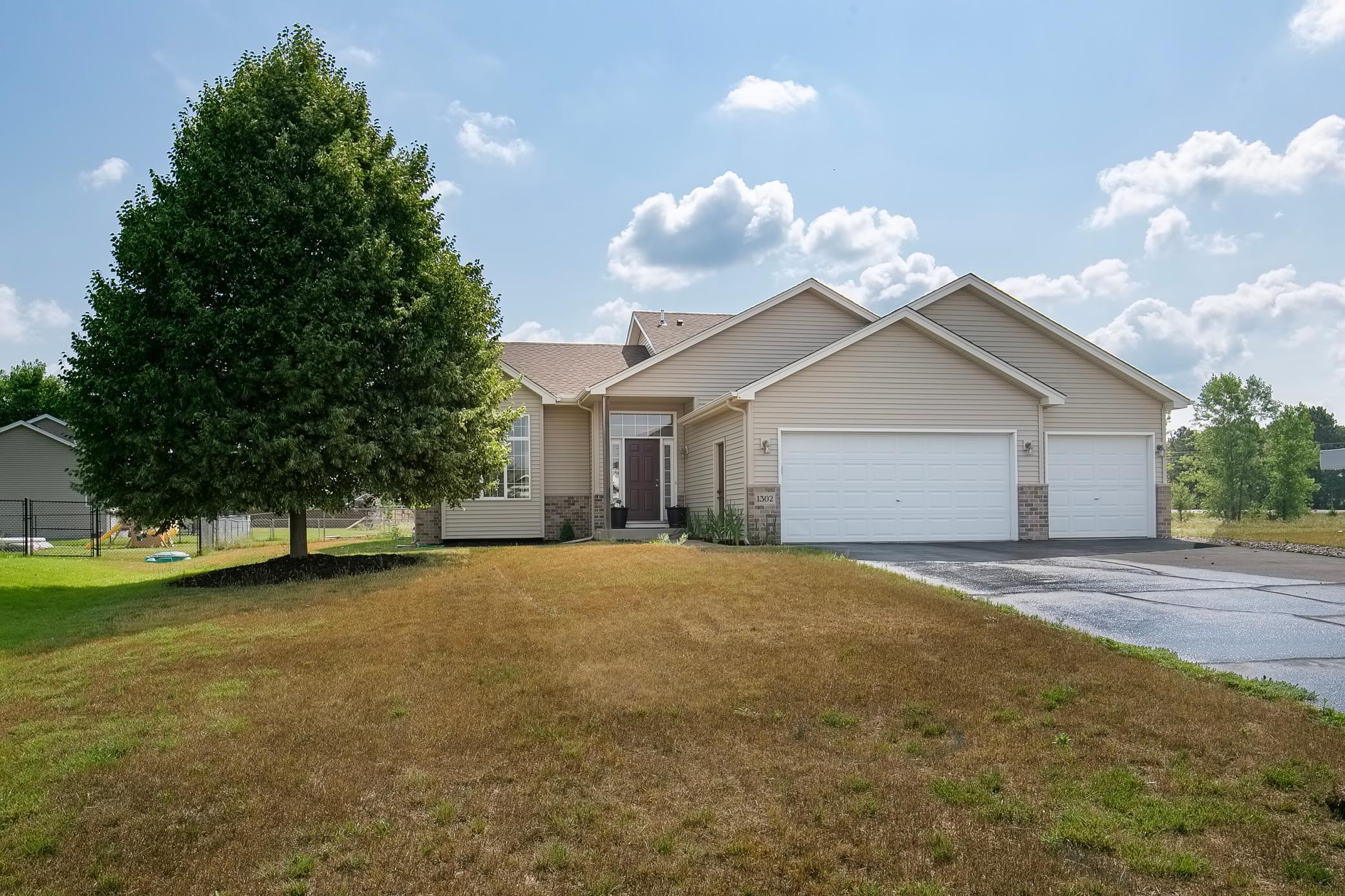 1302 Ironwood Court SW