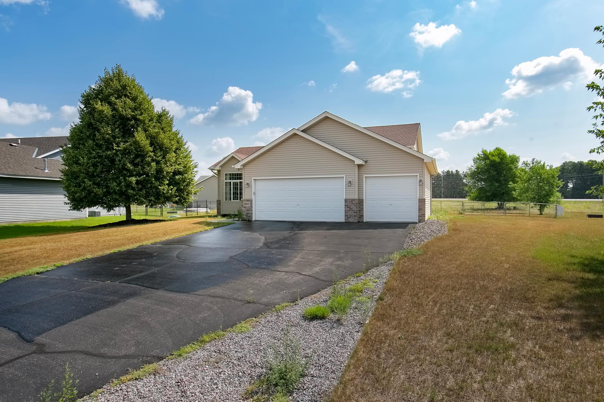 1302 Ironwood Court SW