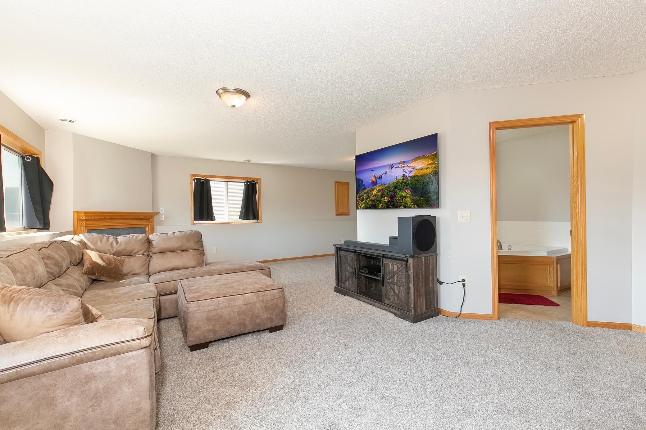 1302 Ironwood Court SW