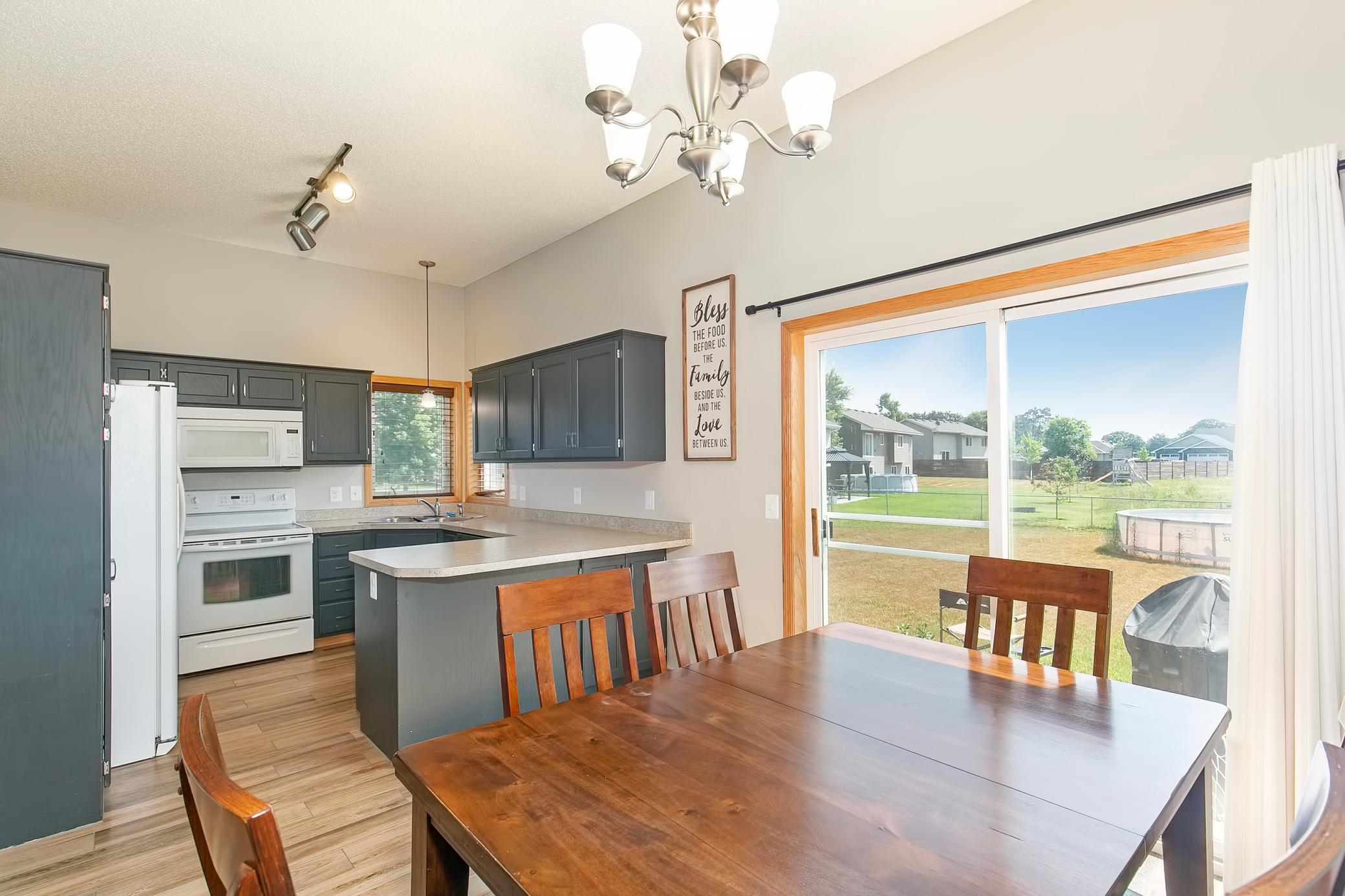 1302 Ironwood Court SW