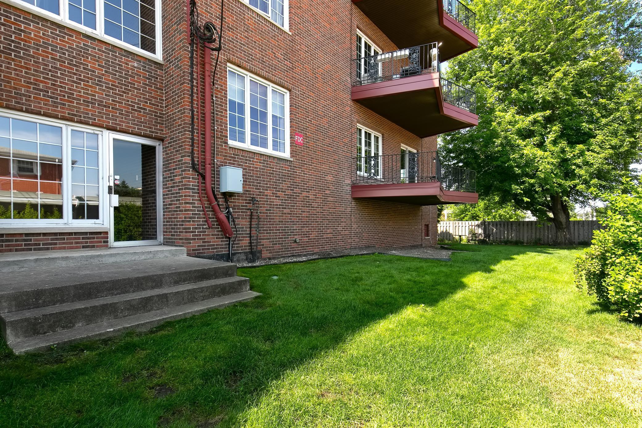 6300 Xerxes Avenue S Unit: 21