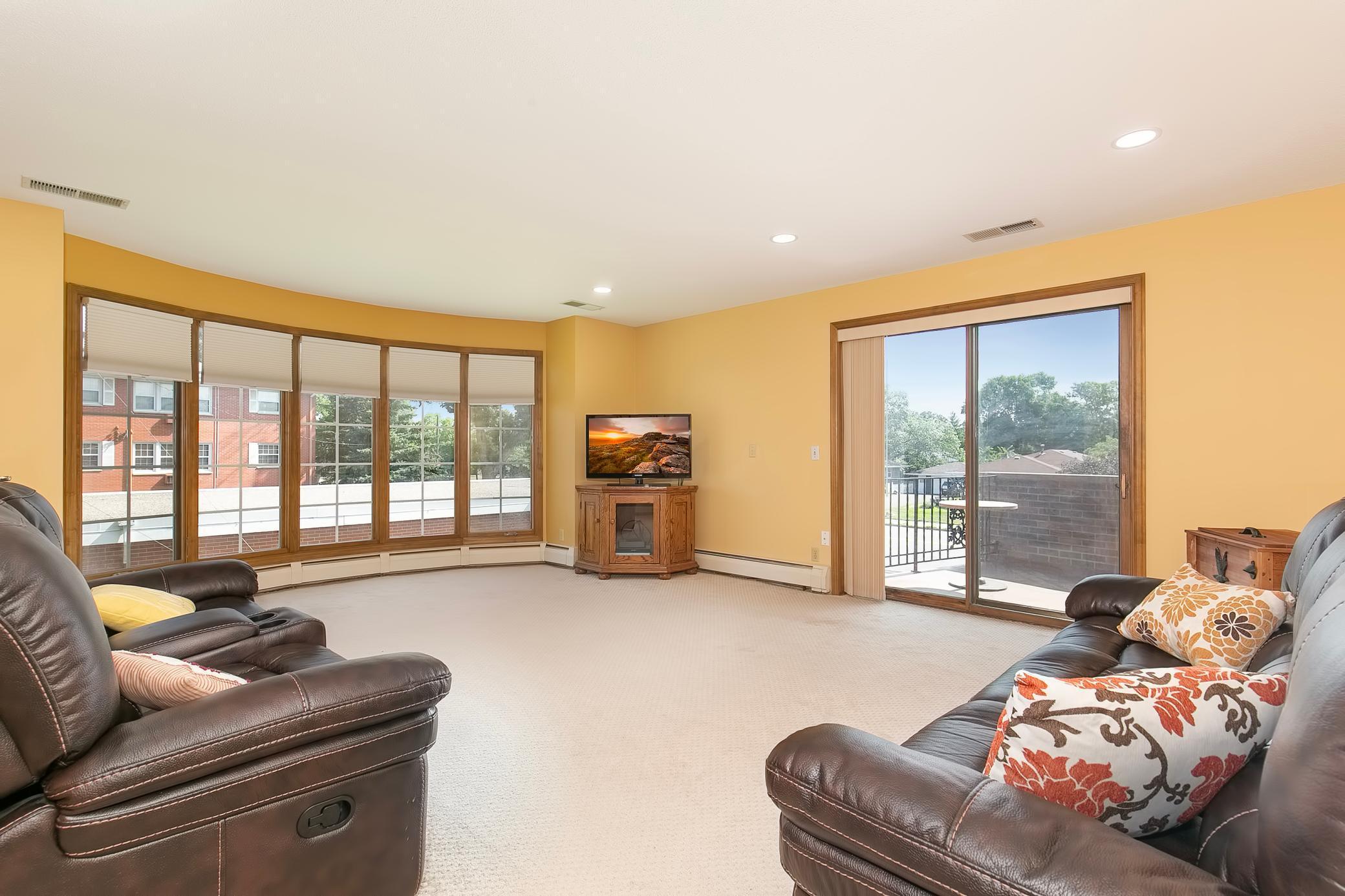 6300 Xerxes Avenue S Unit: 21